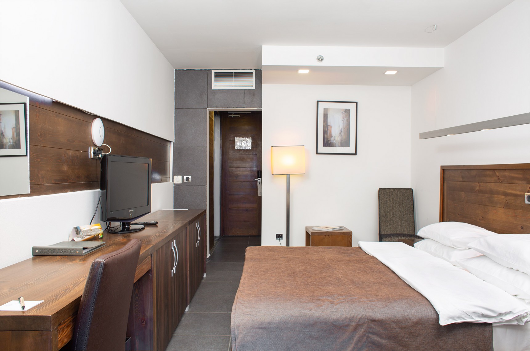 Double Single with Balcony