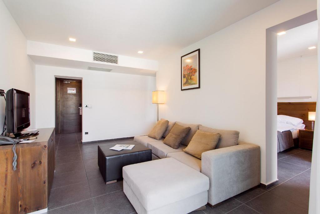 Double Single Superior Sea View