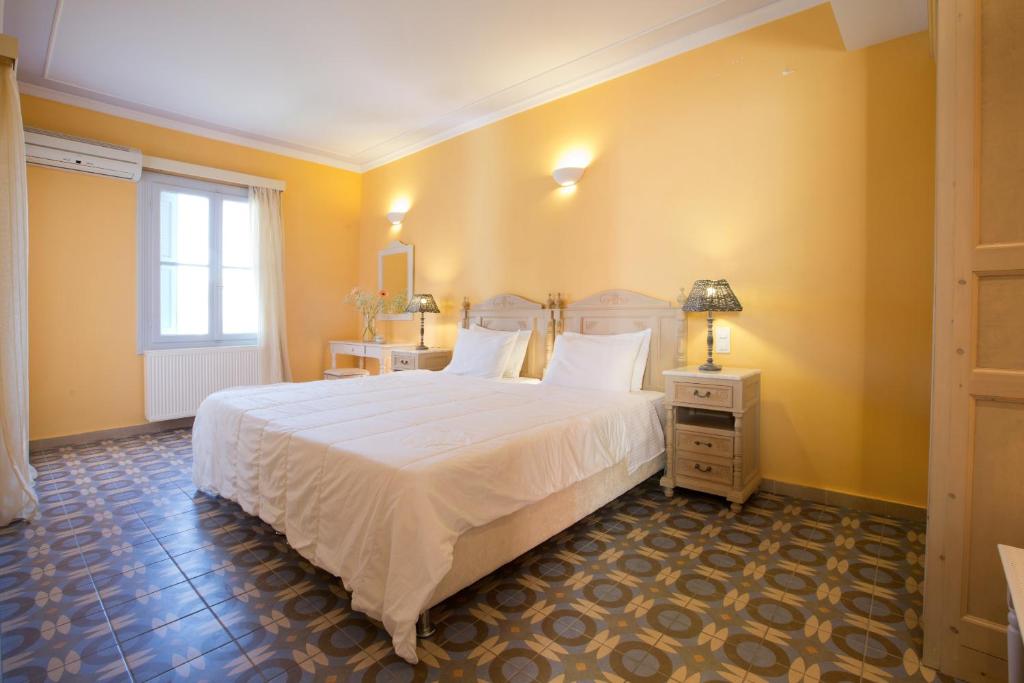 Suite Garden View with Balcony