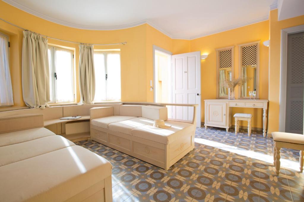 Suite Garden View with Balcony