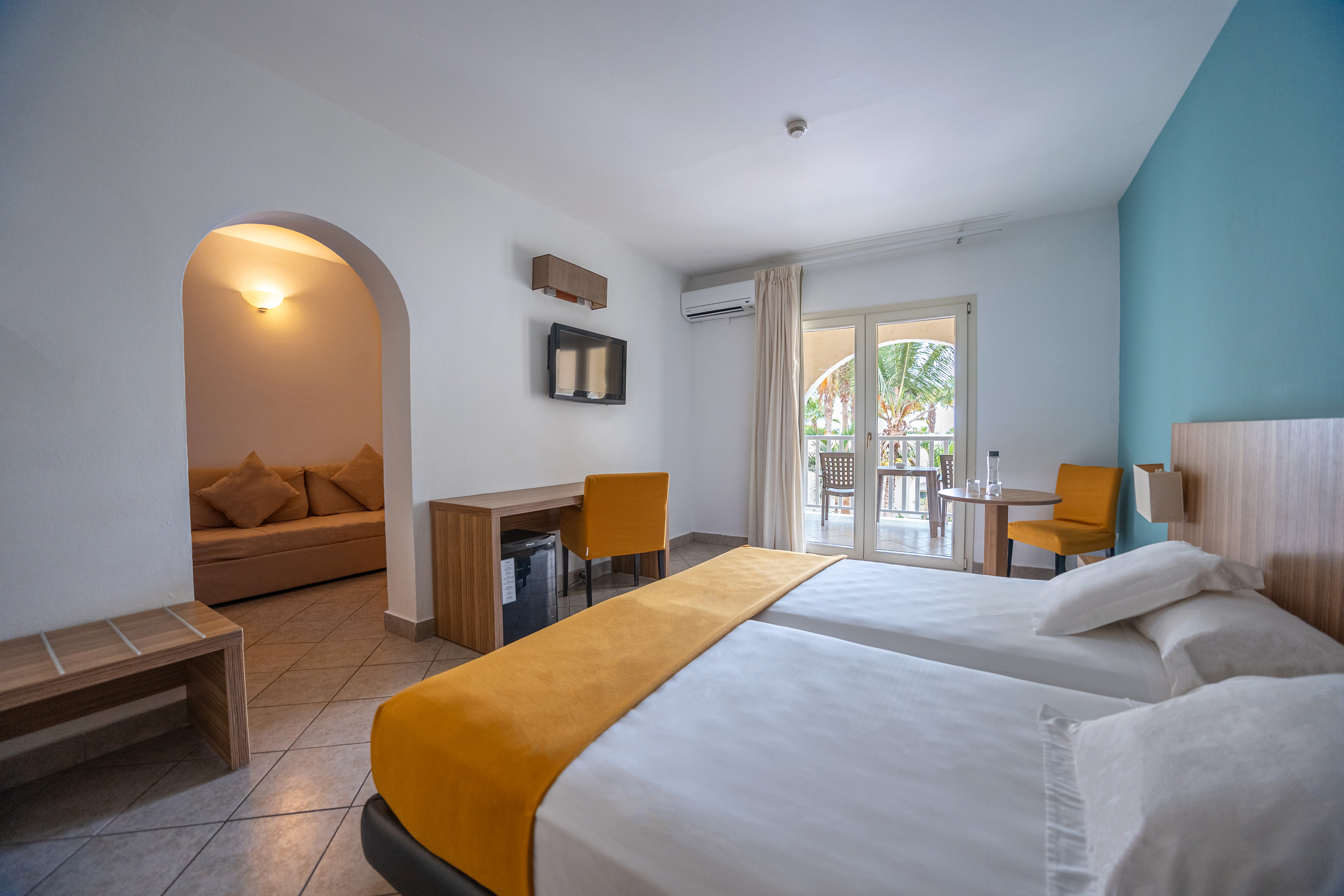 Family Room Capacity 4