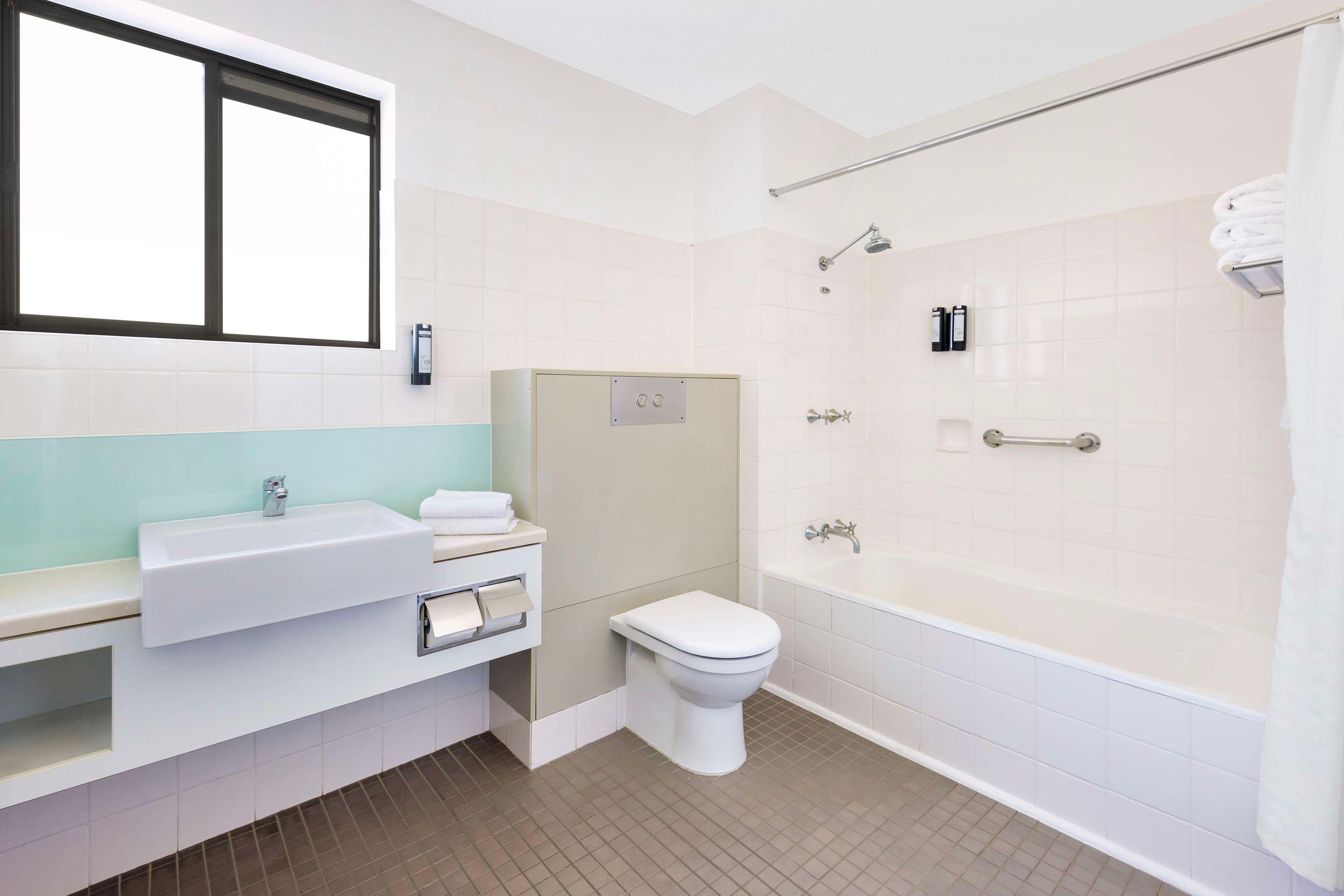 Family Room Queen Bed Non Smoking