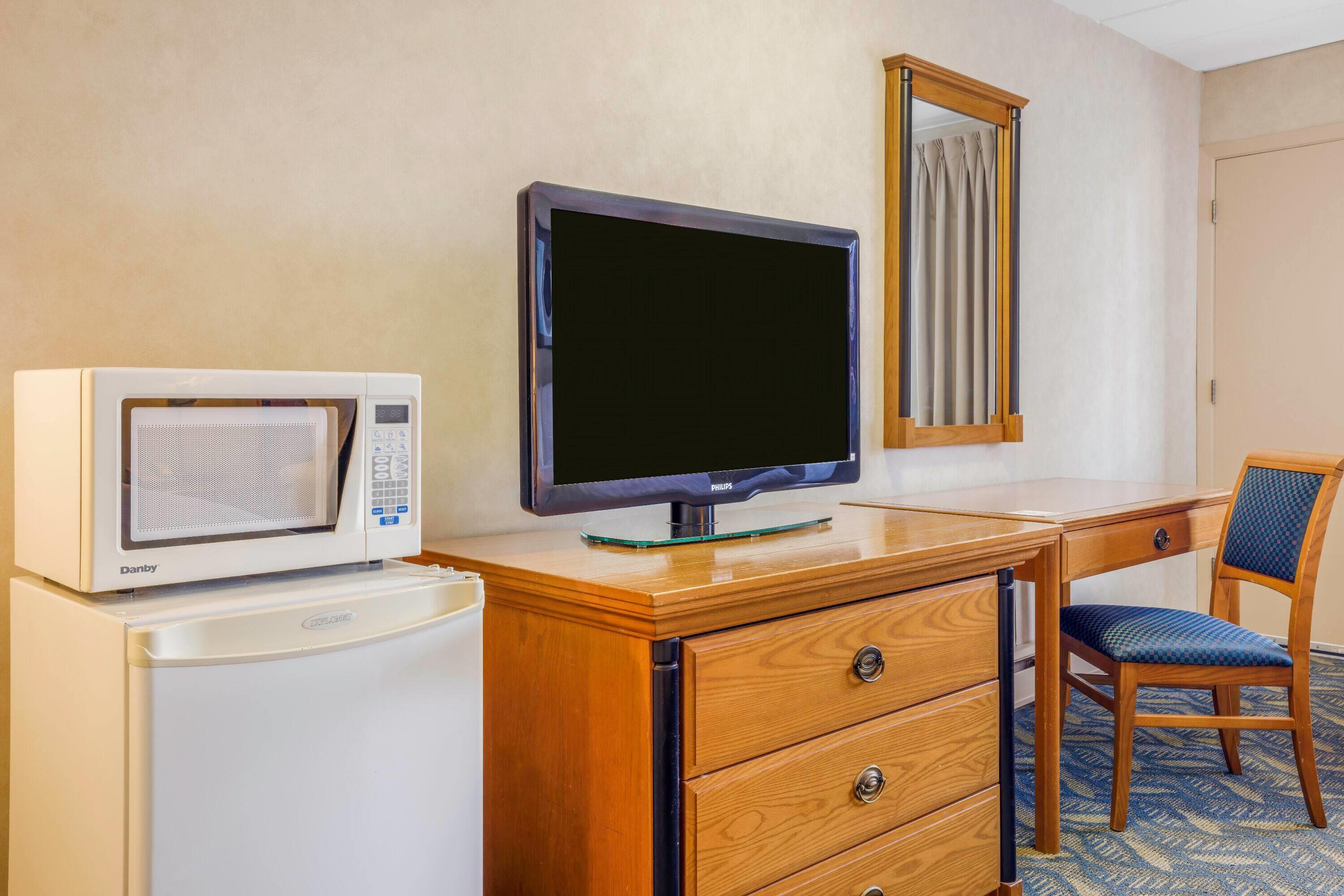 Quadruple Two Double Beds