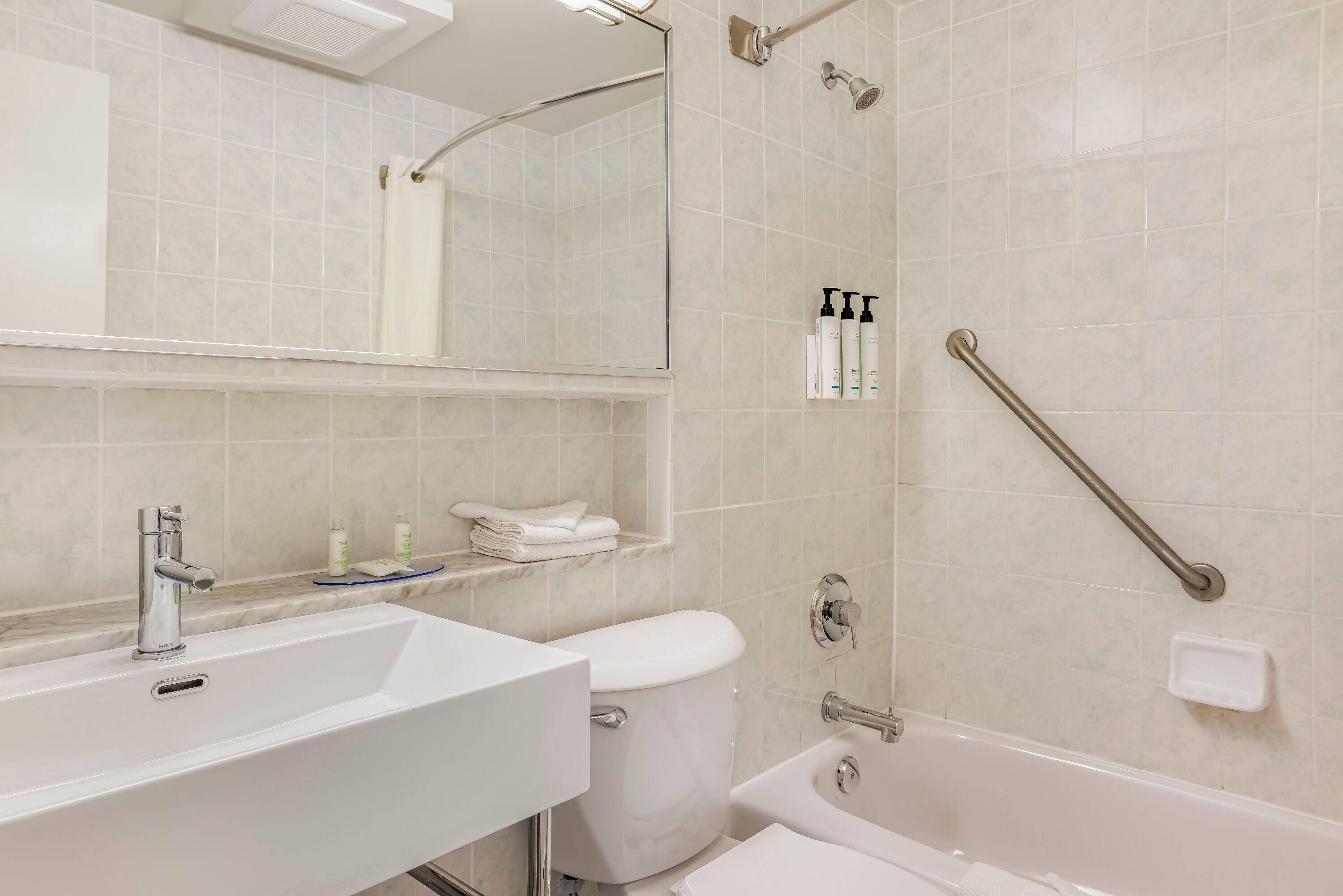 Quadruple Non Smoking