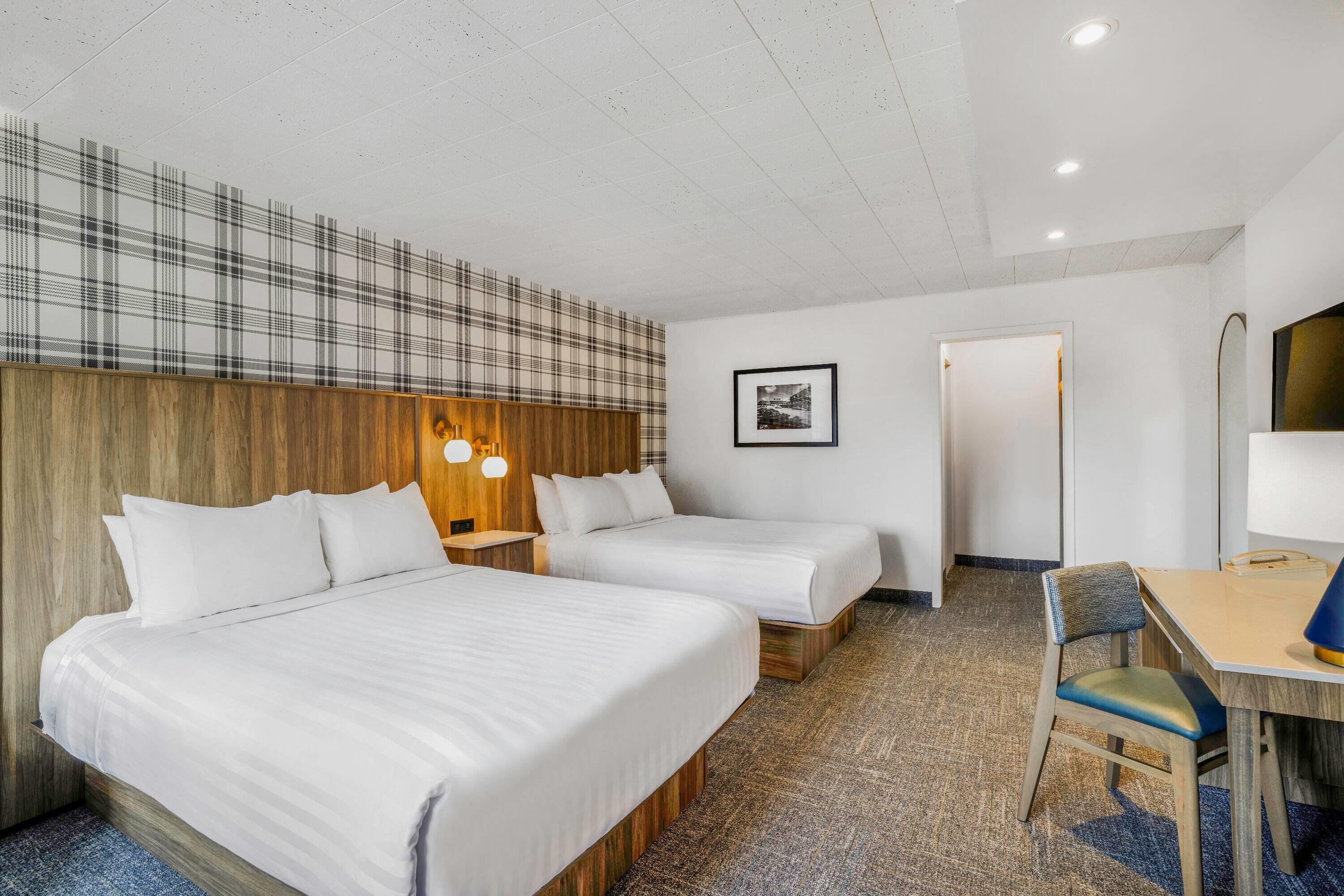 Quadruple Non Smoking