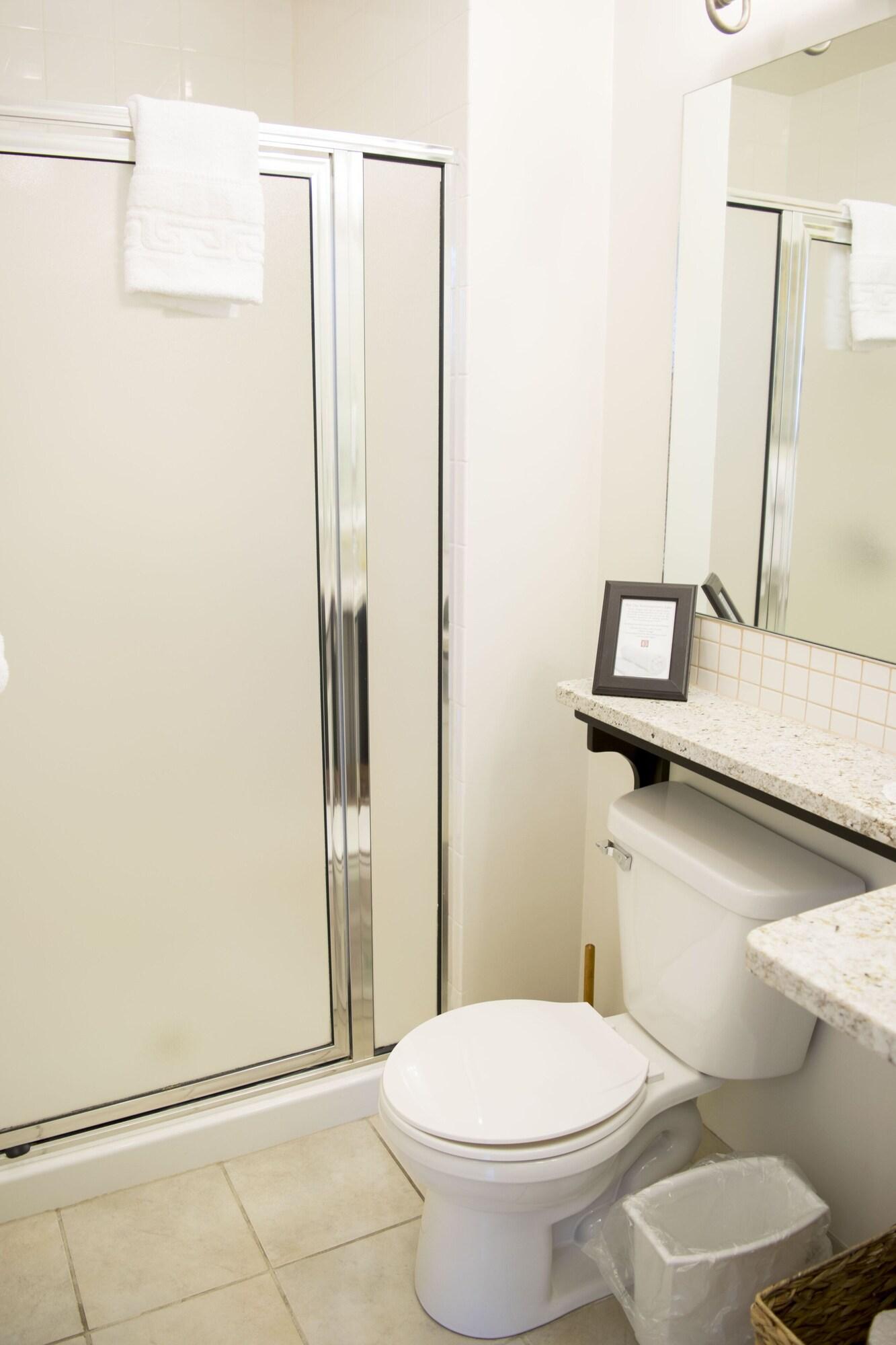 Double Deluxe King Bed