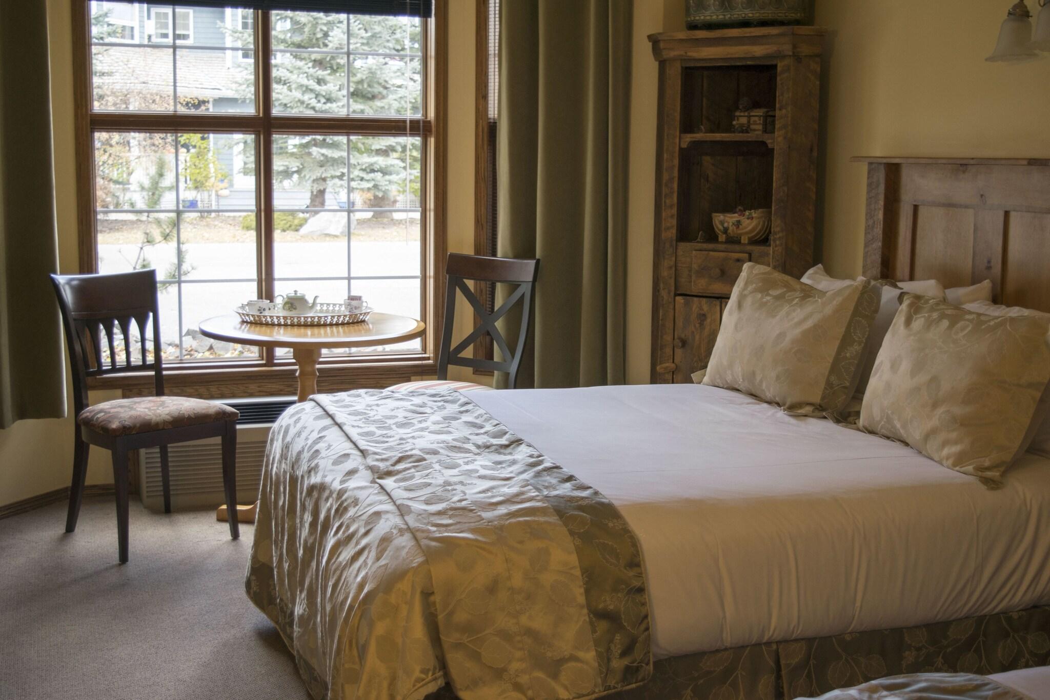 Suite Deluxe Two Queen Beds