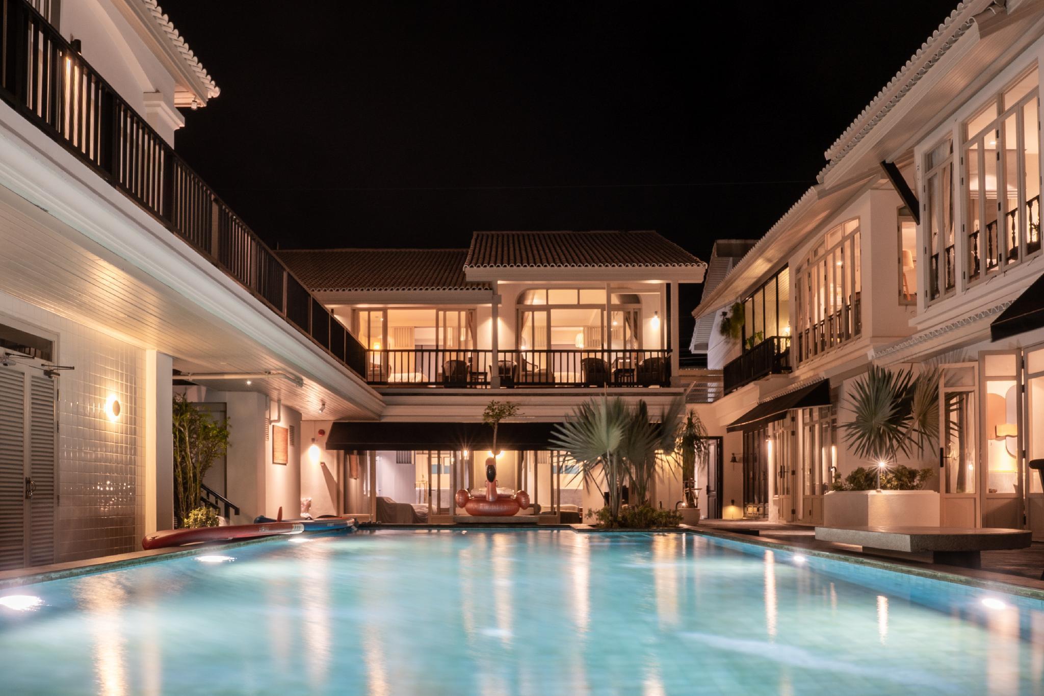 Pool