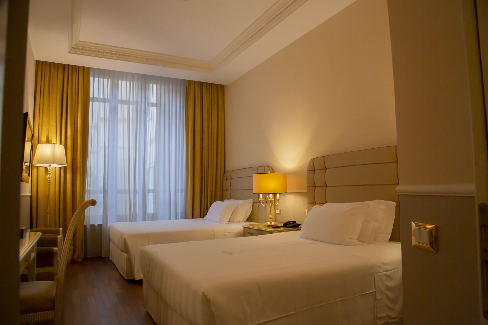 Junior Suite Accessible