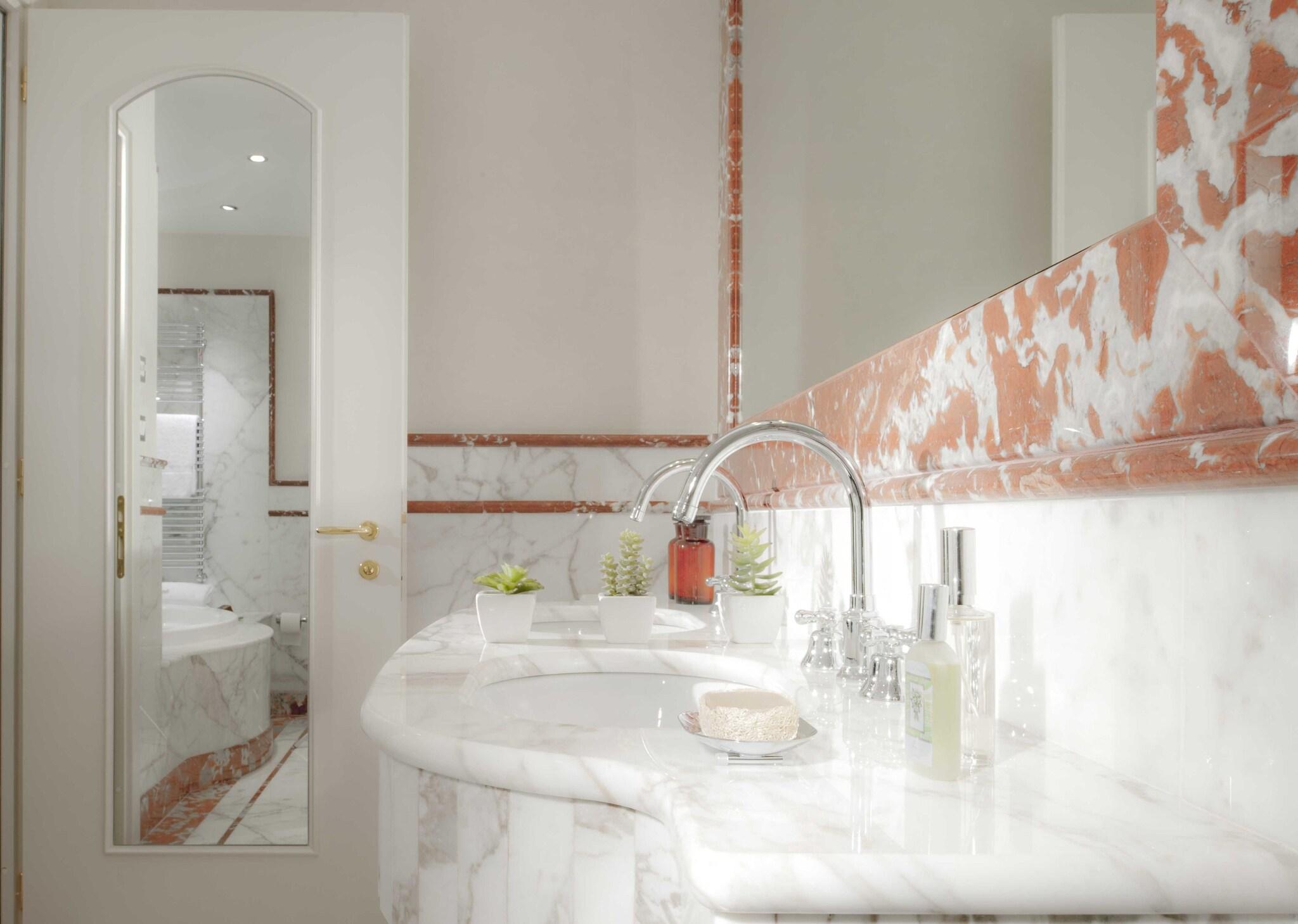 Double Deluxe with Jacuzzi