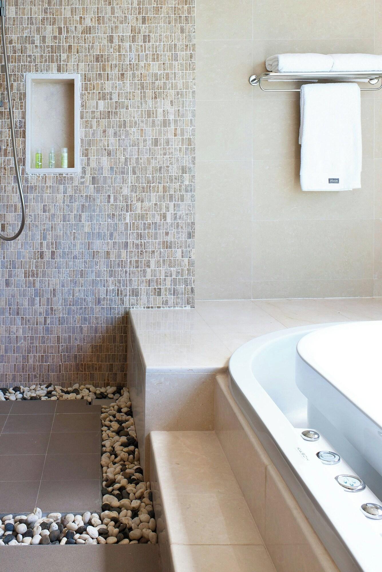 Villa Ocean Front Two Double Beds