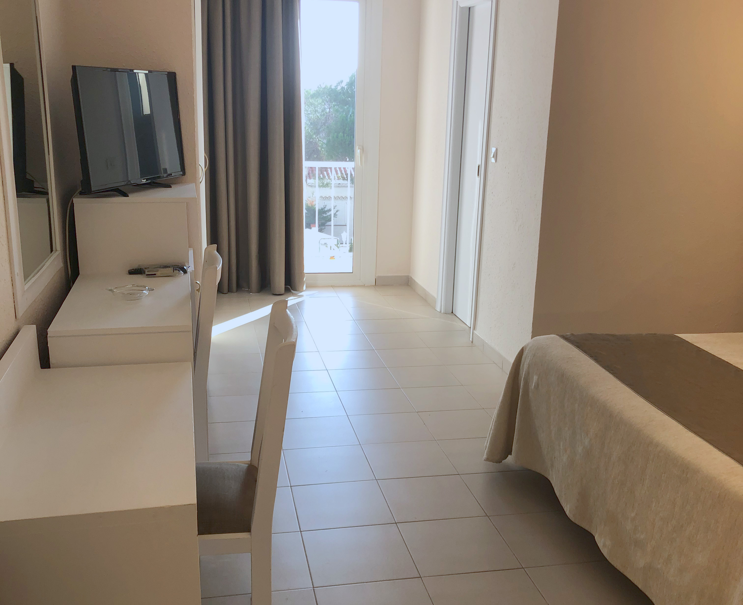 Double Single with Balcony