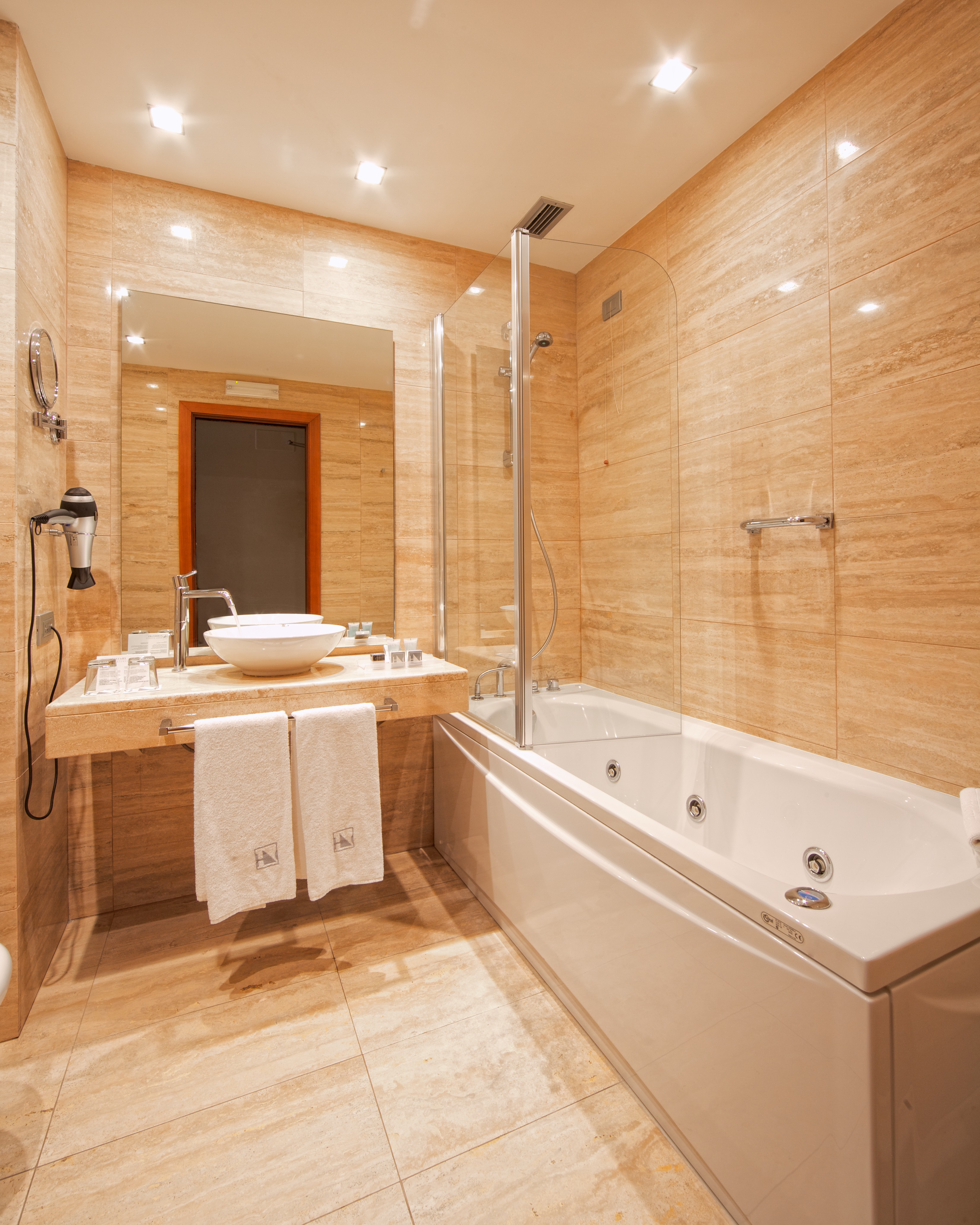 Double or Twin Standard