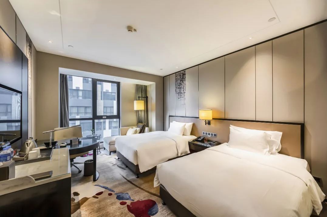 Twin Deluxe Superior