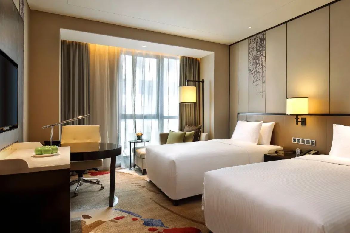 Twin Deluxe Executive