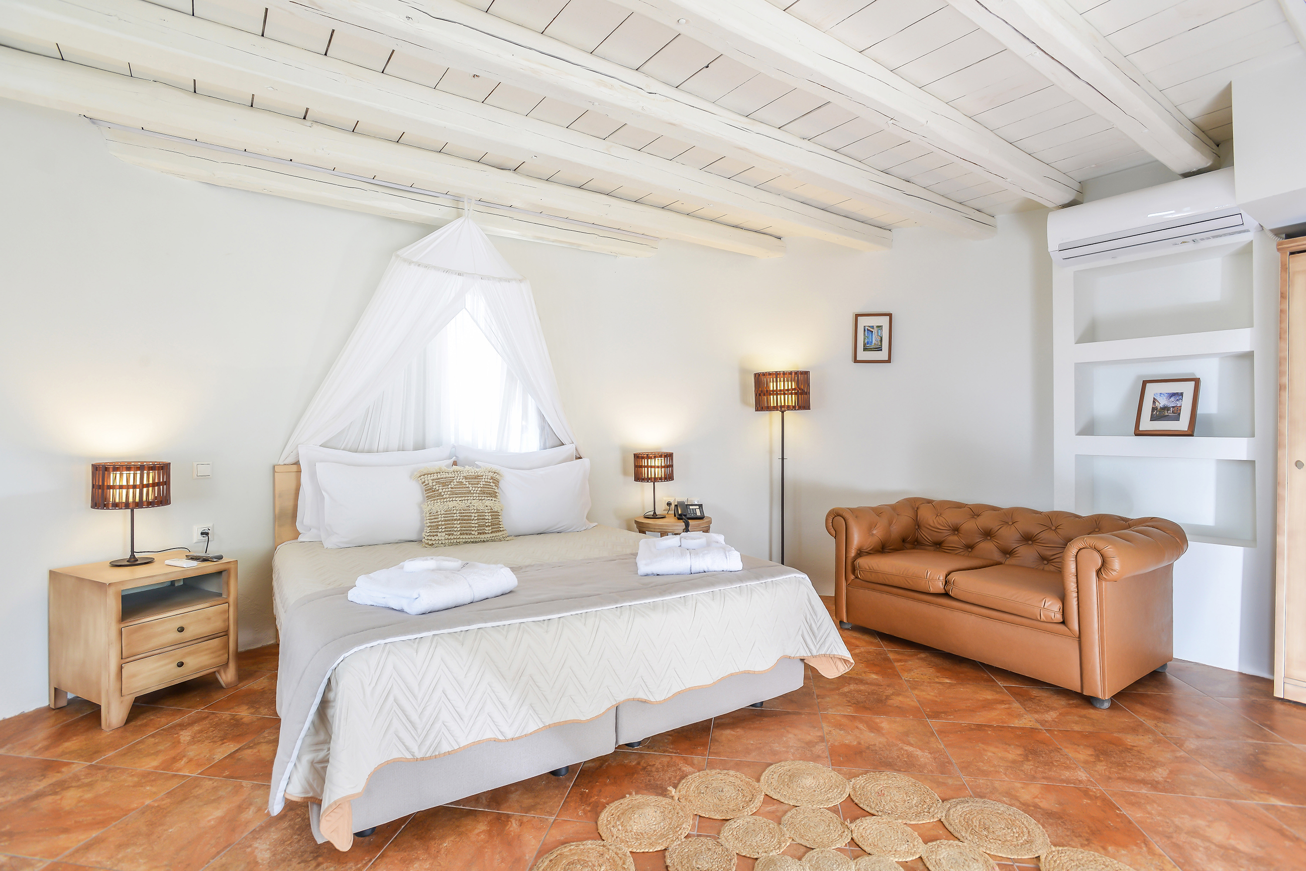 Suite Two Bedrooms Two Bathrooms