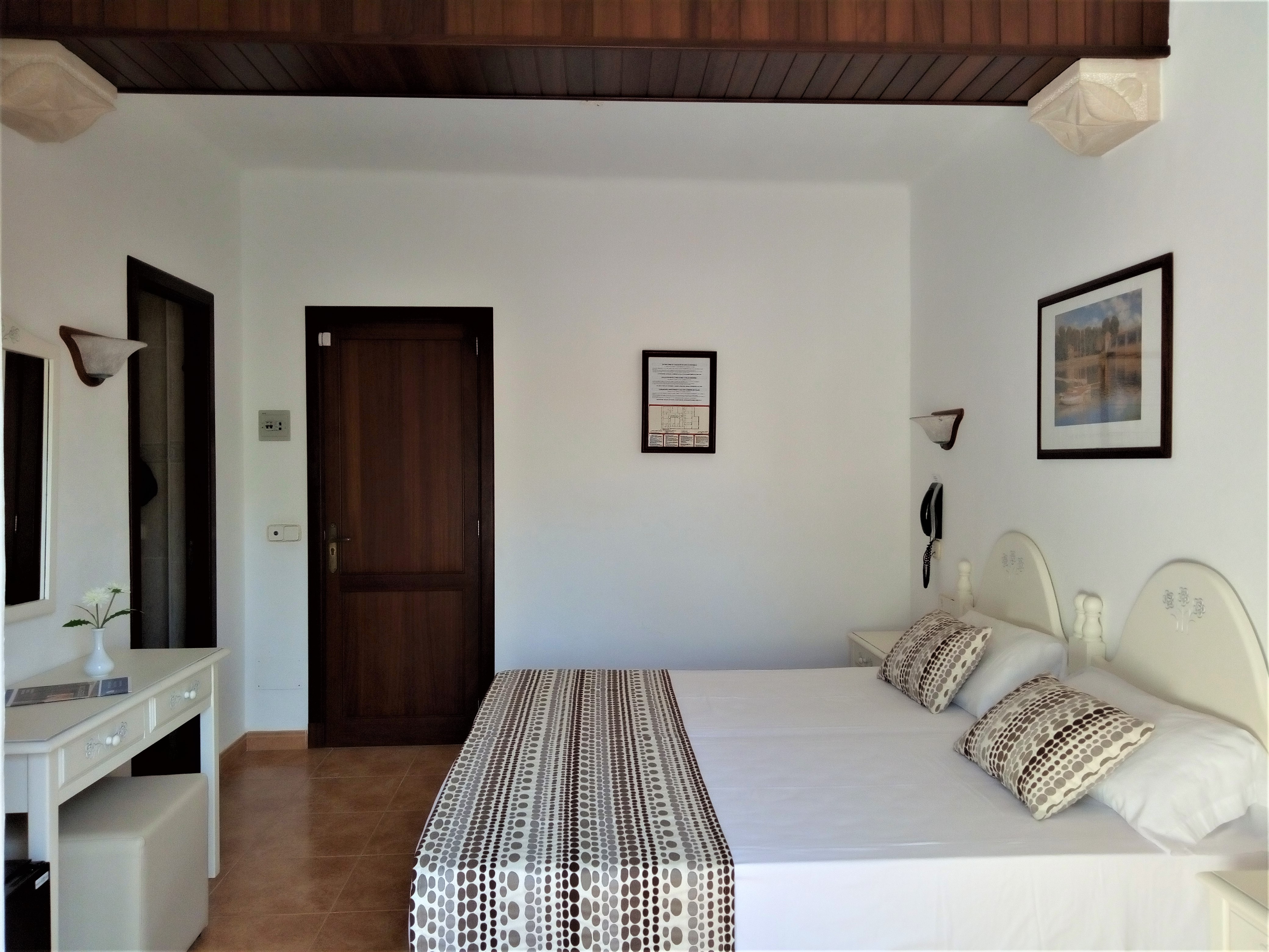 Double or Twin Standard