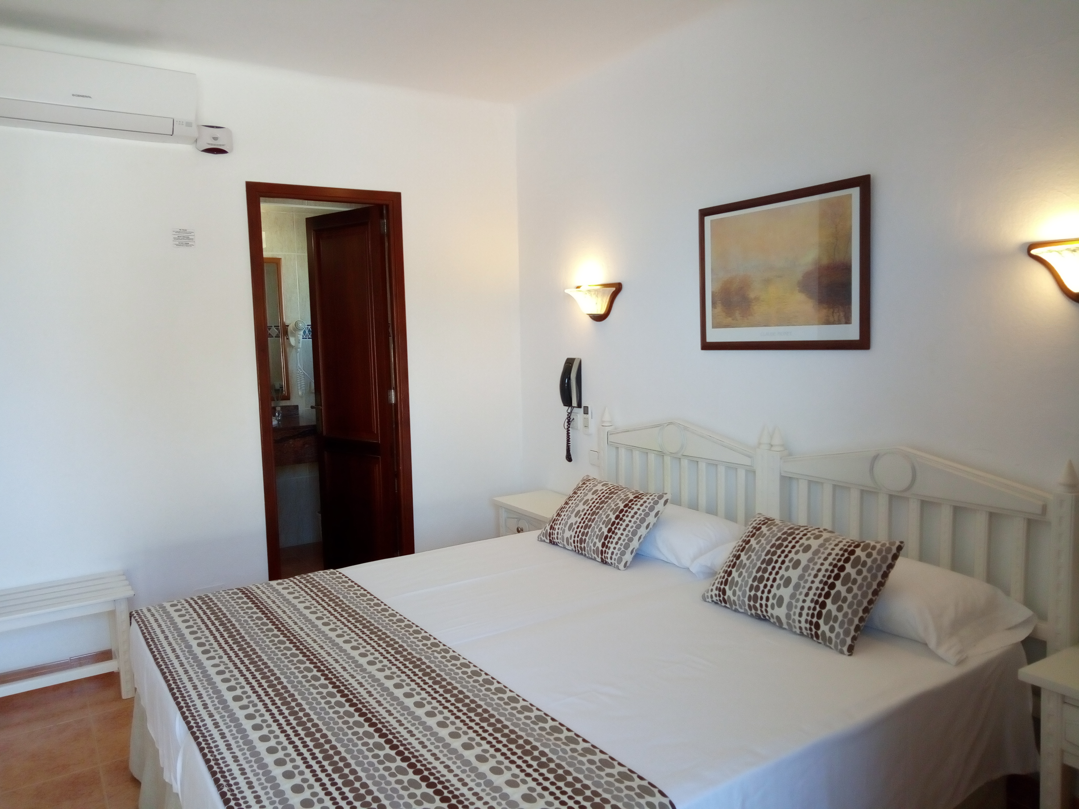 Double or Twin Standard