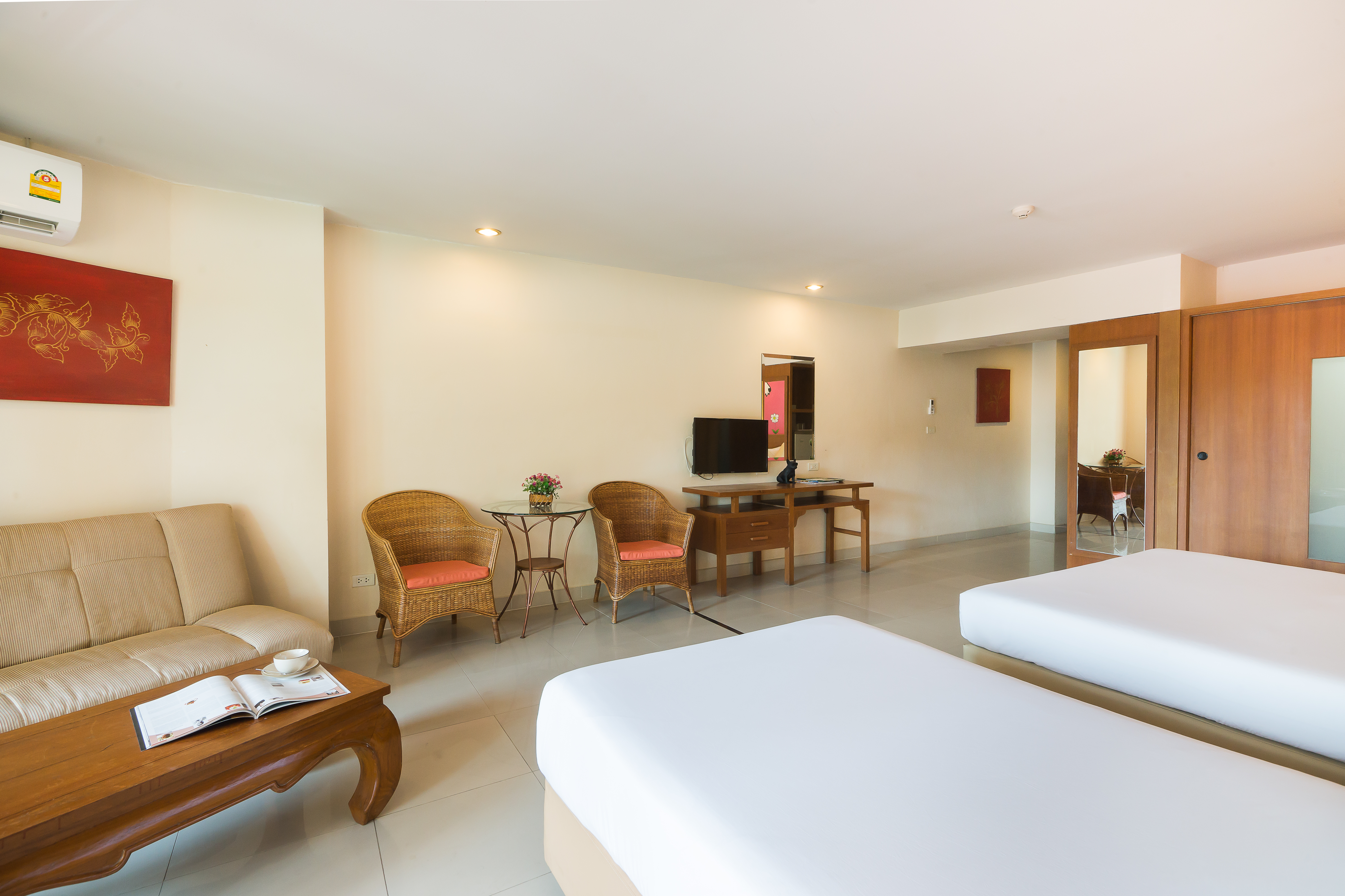 Twin Deluxe Pool View