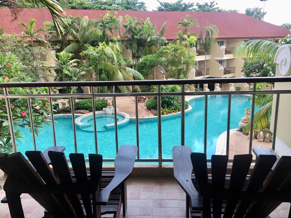 Family Room Pool View