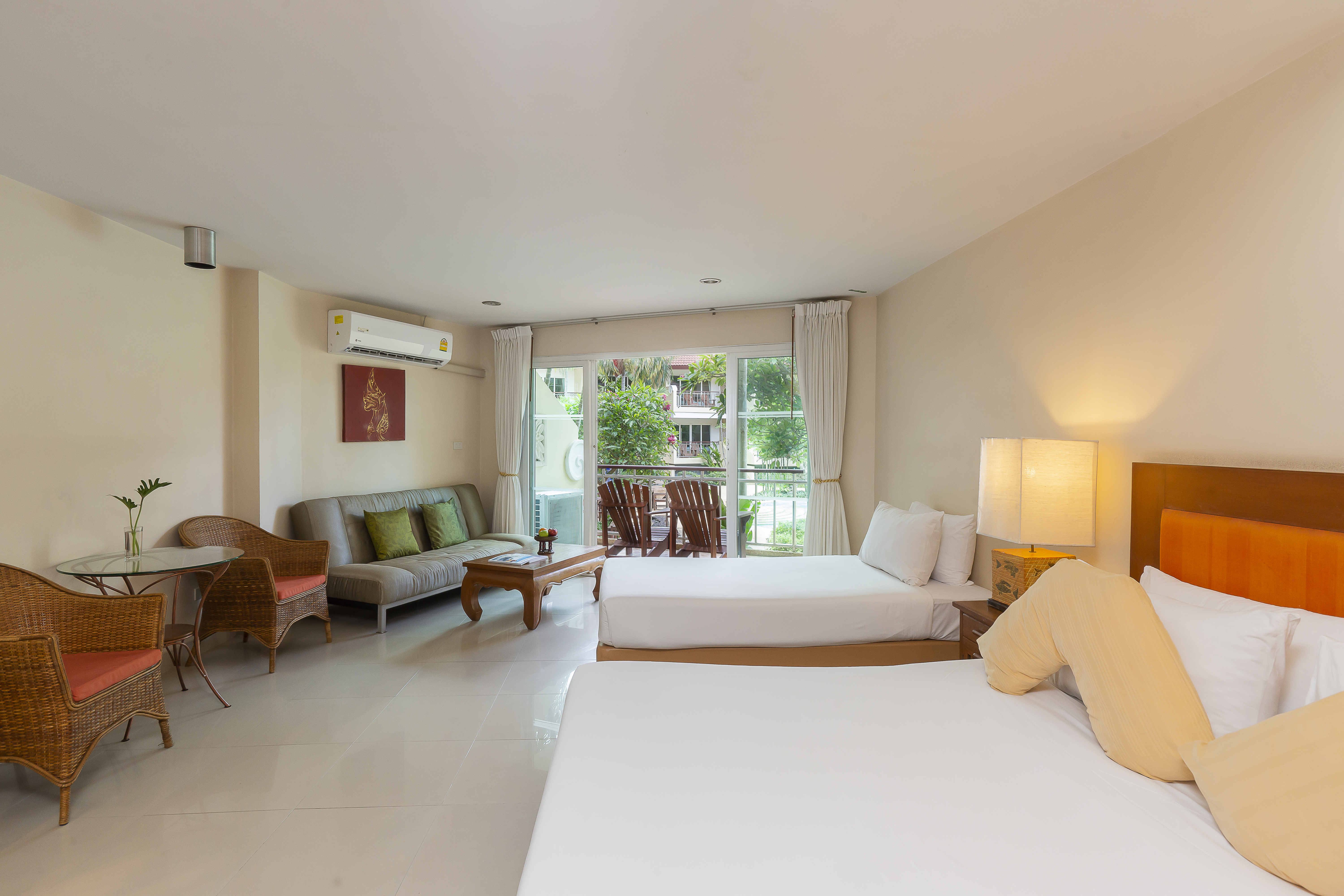 Family Room Deluxe Pool View