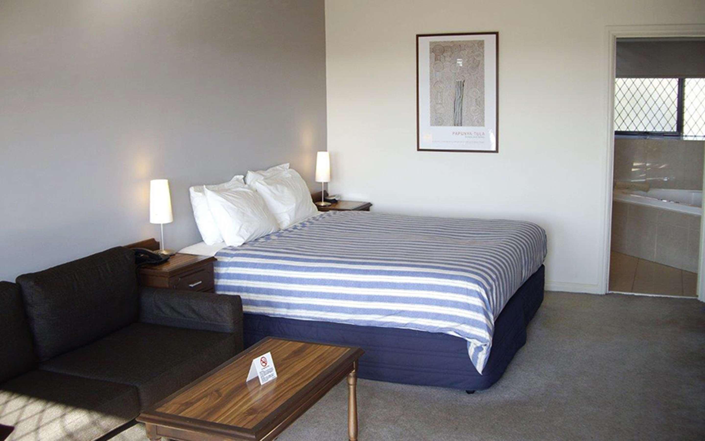 Triple Queen Size Bed