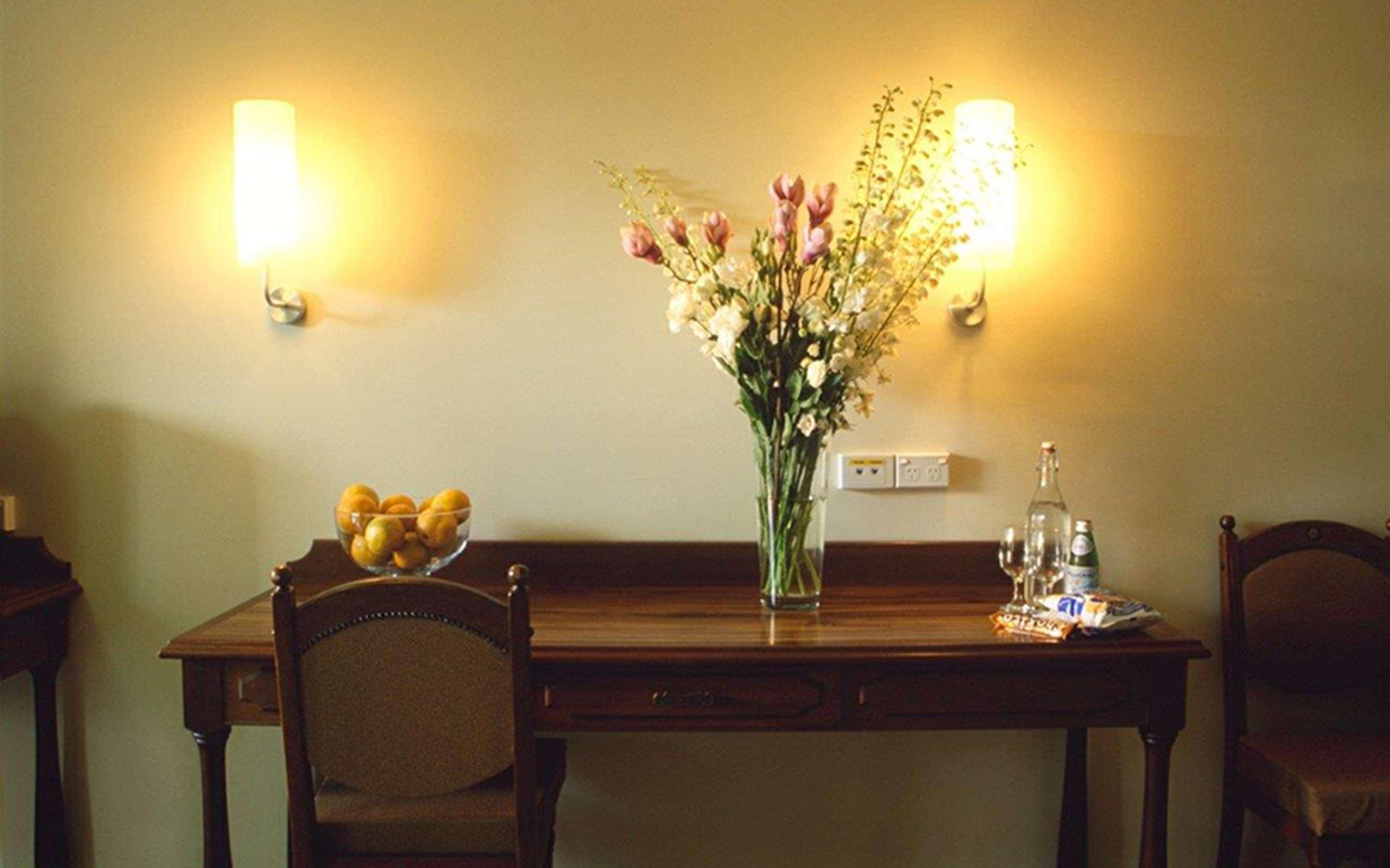 Double Queen Size Bed