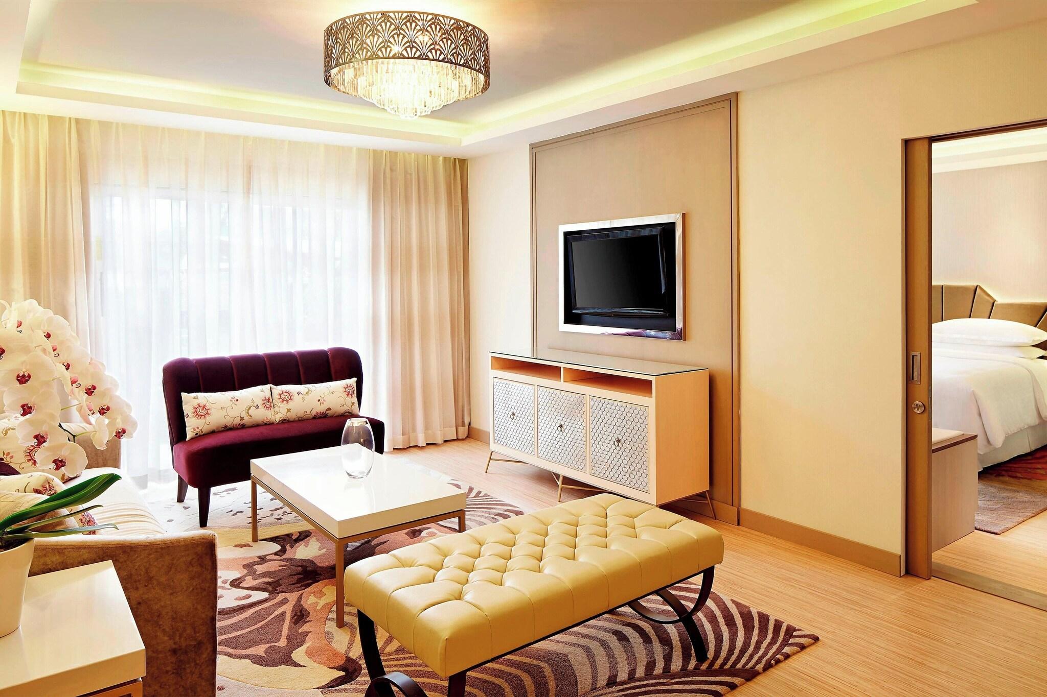 Junior Suite King Size Bed