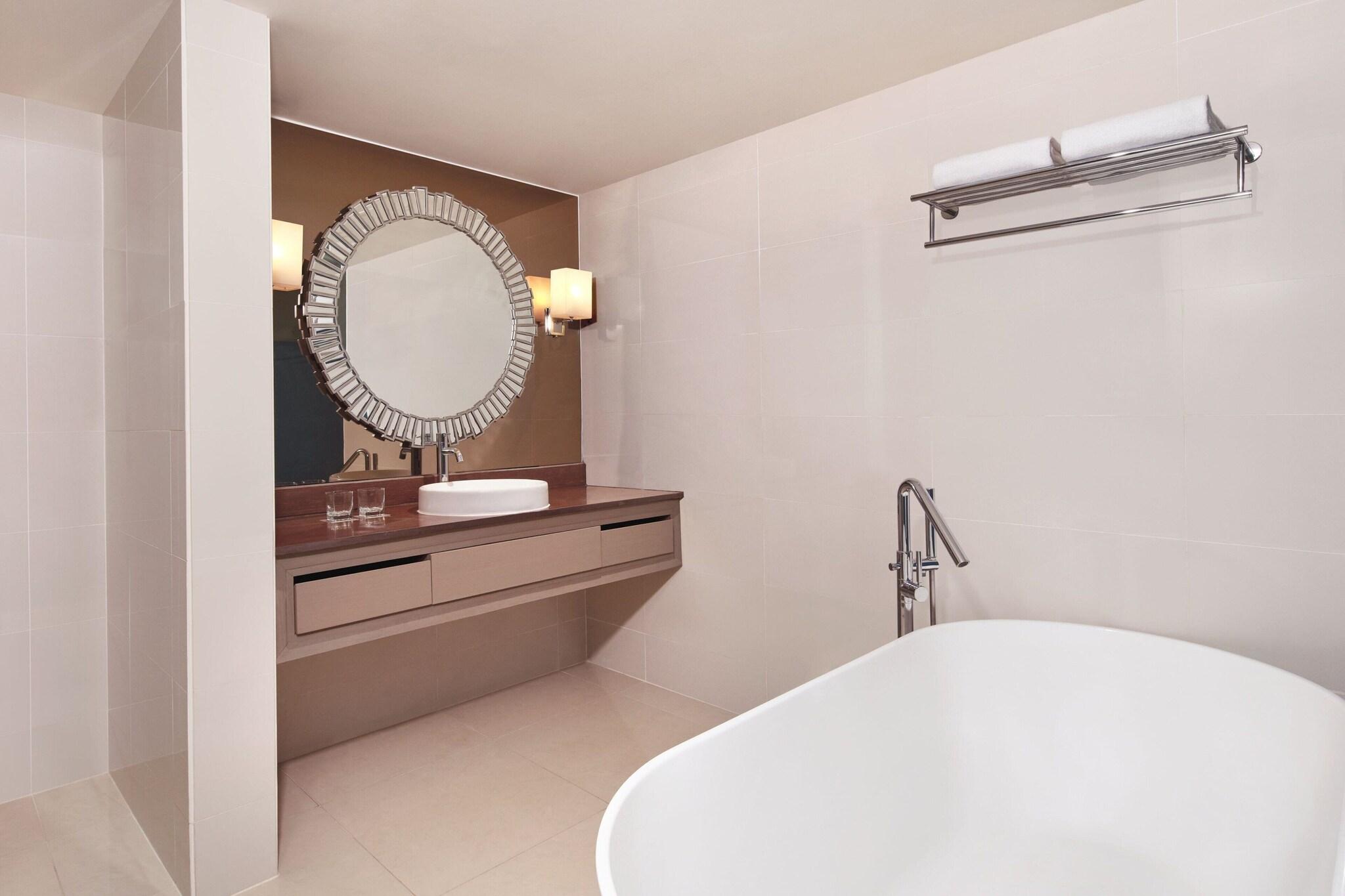 Suite Executive King Bed