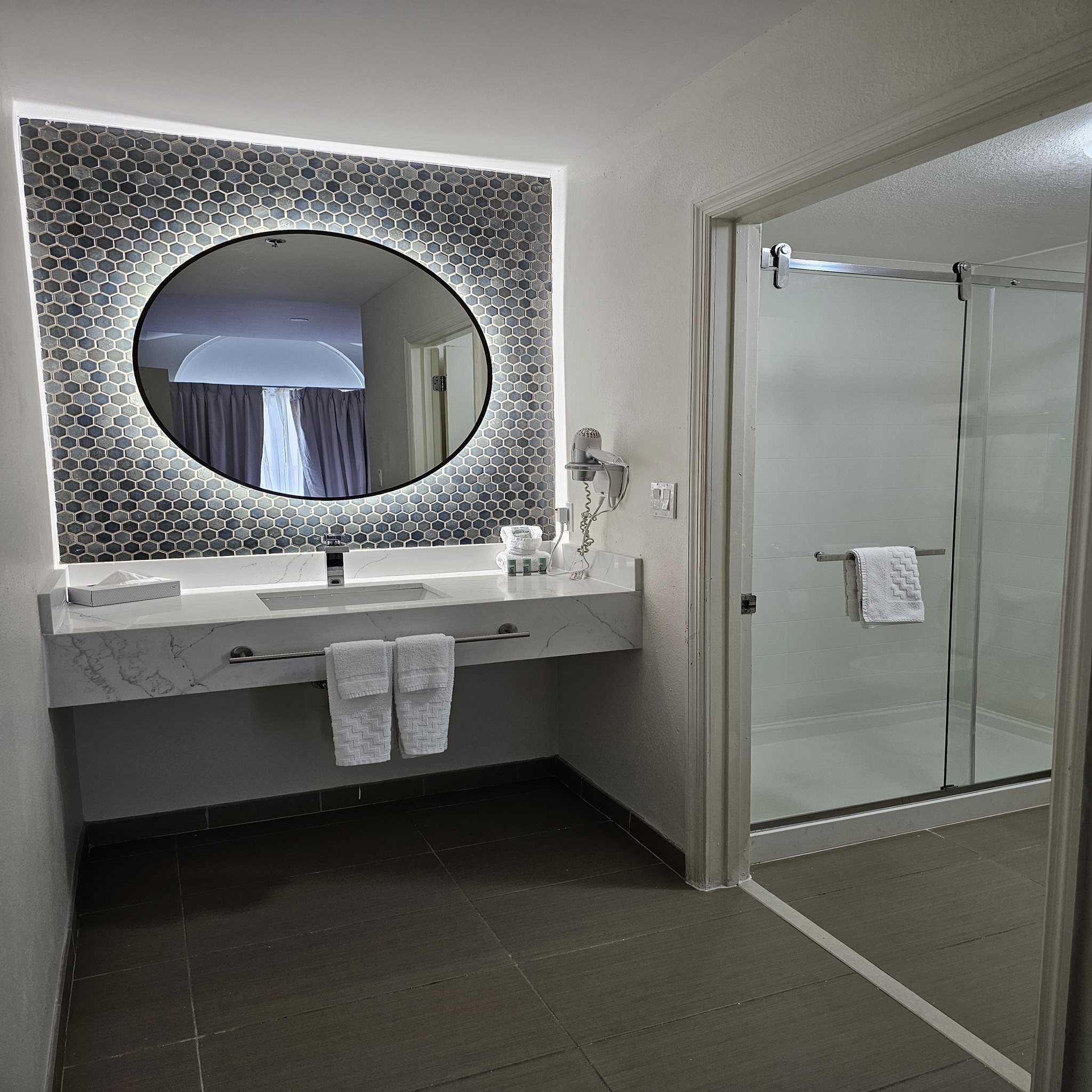 Suite Two Queen Beds One Bedroom