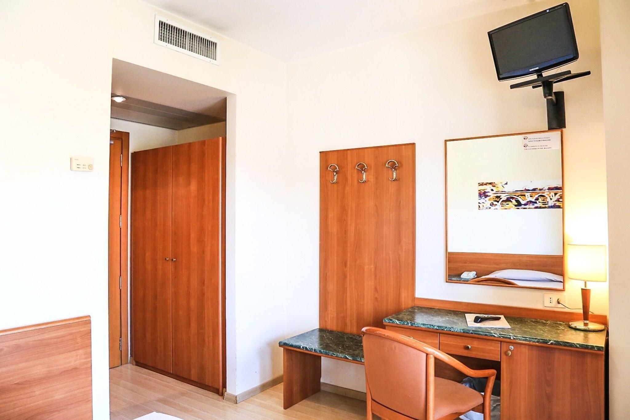 Family Room Three Beds