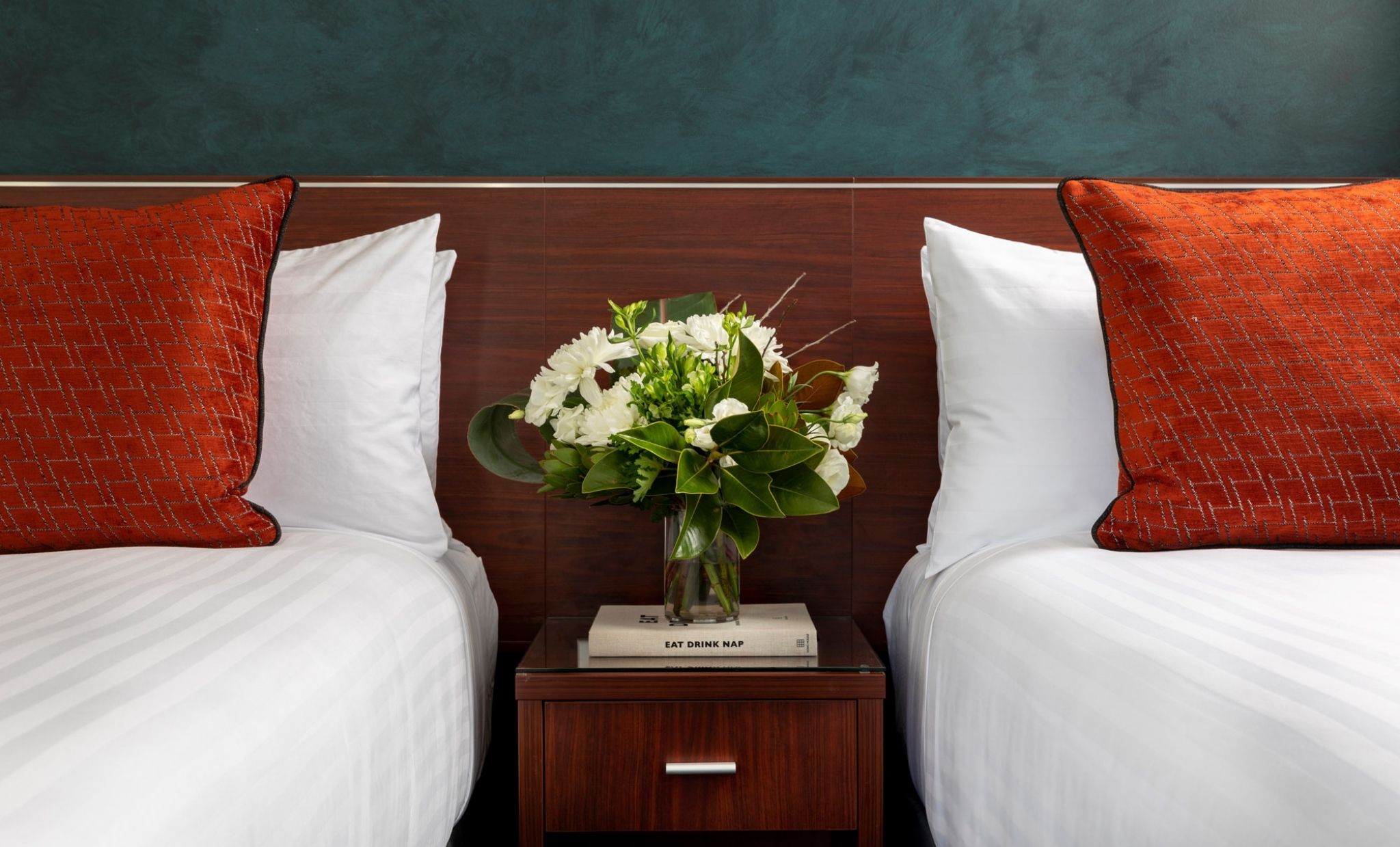 Twin Deluxe City View