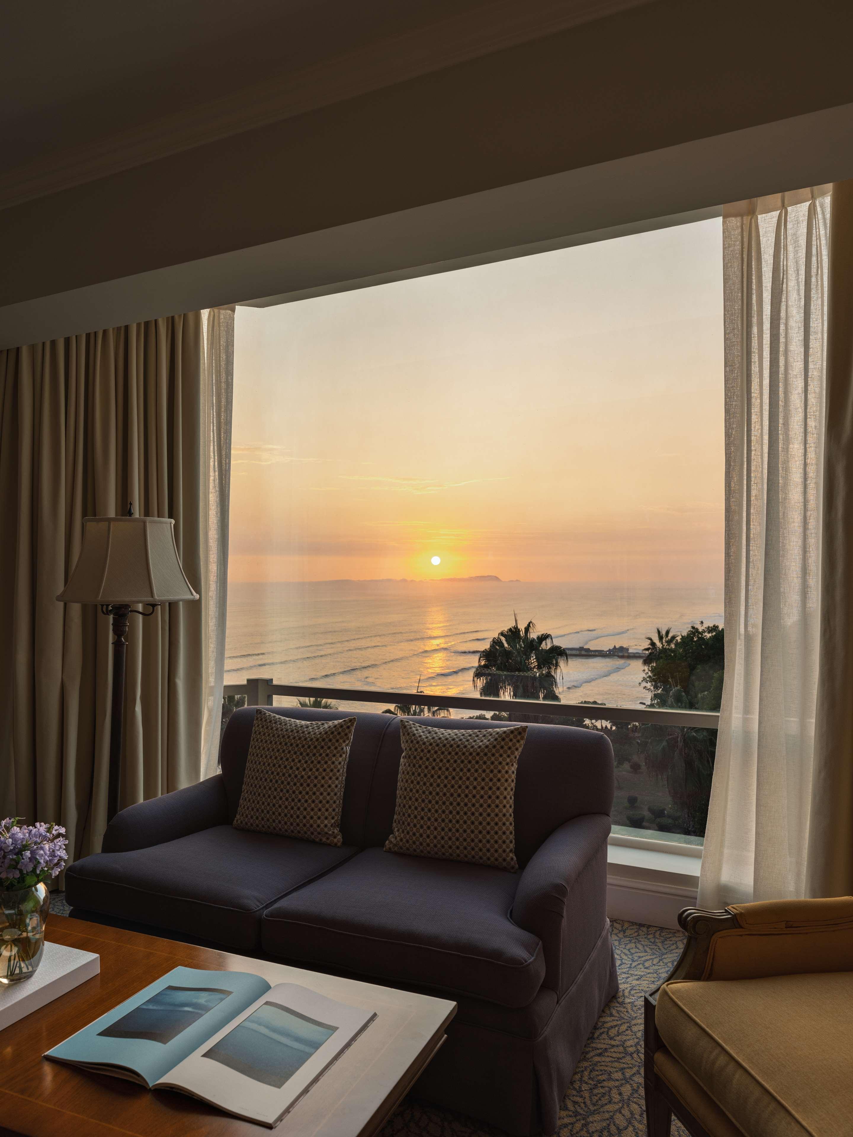 Junior Suite Club Ocean View
