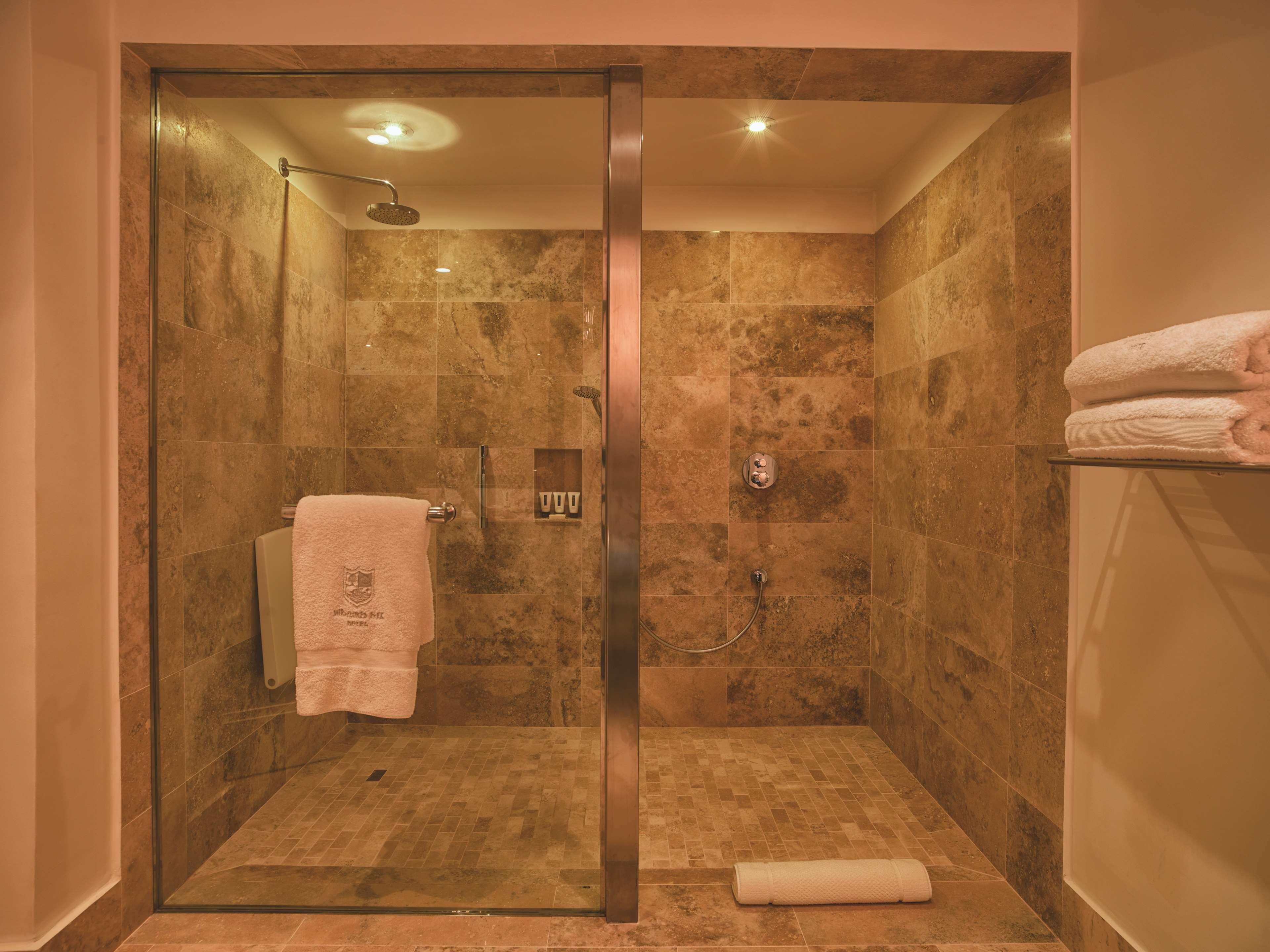 Junior Suite City View