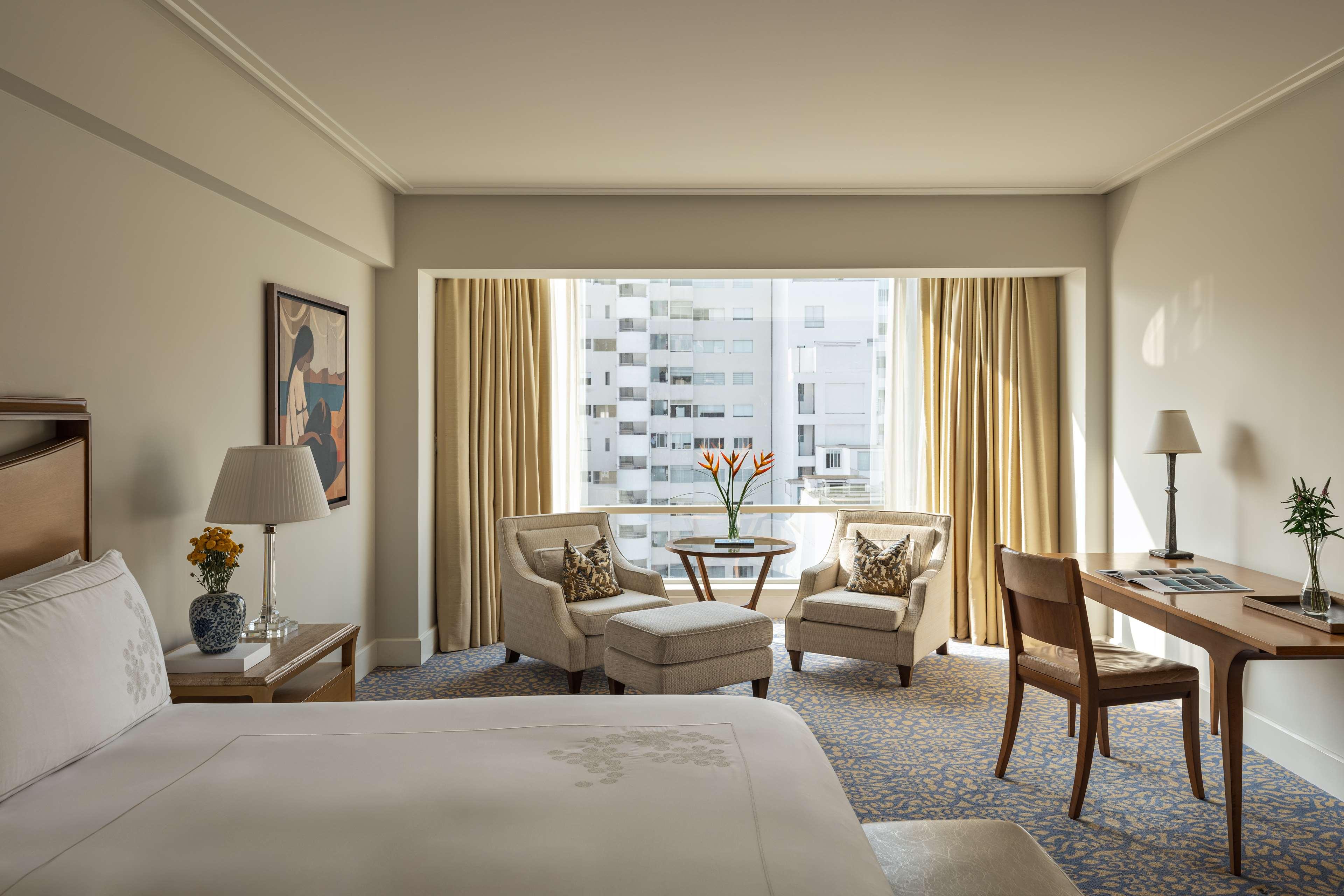 Junior Suite Club City View