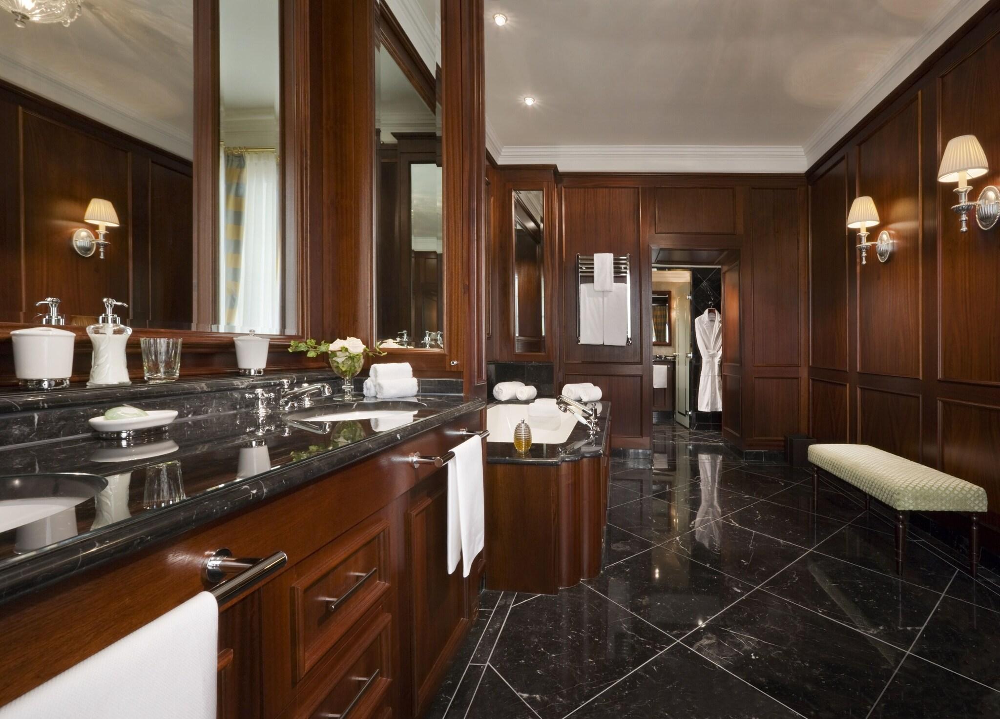 Double King Size Bed