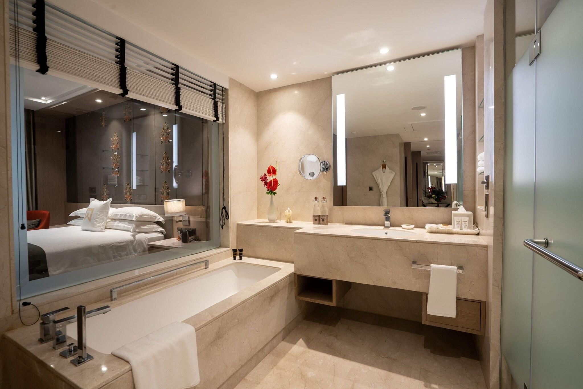 Suite Executive King Bed