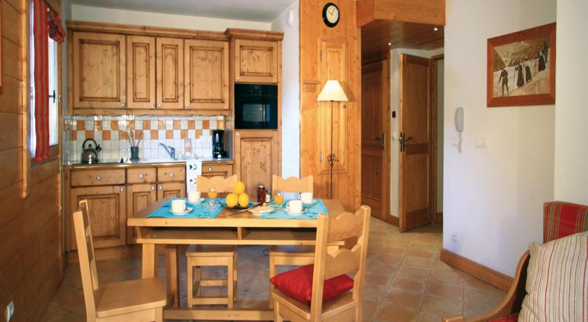 Apartment Capacity 6 Two Bedrooms