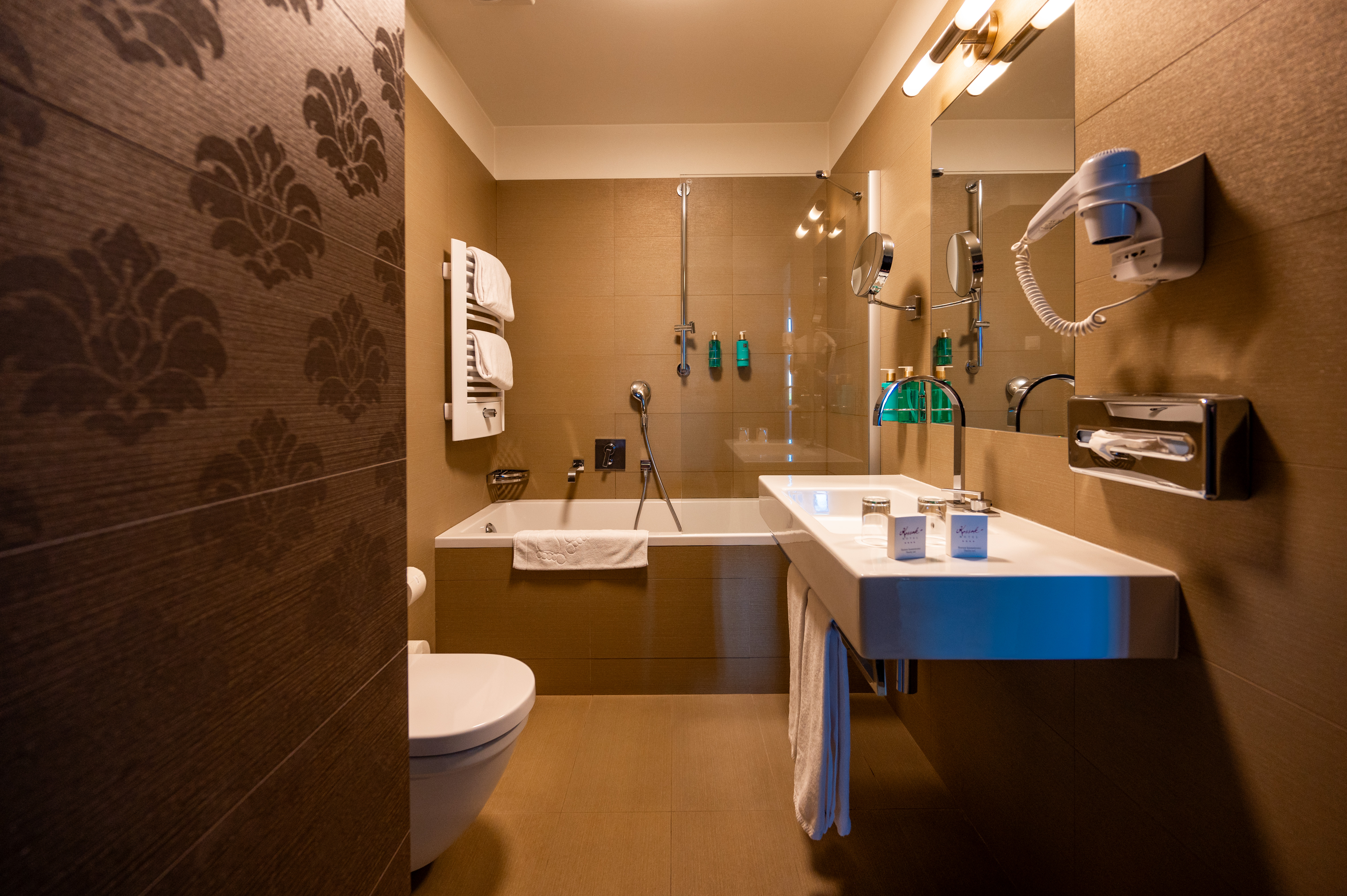 Double or Twin Superior