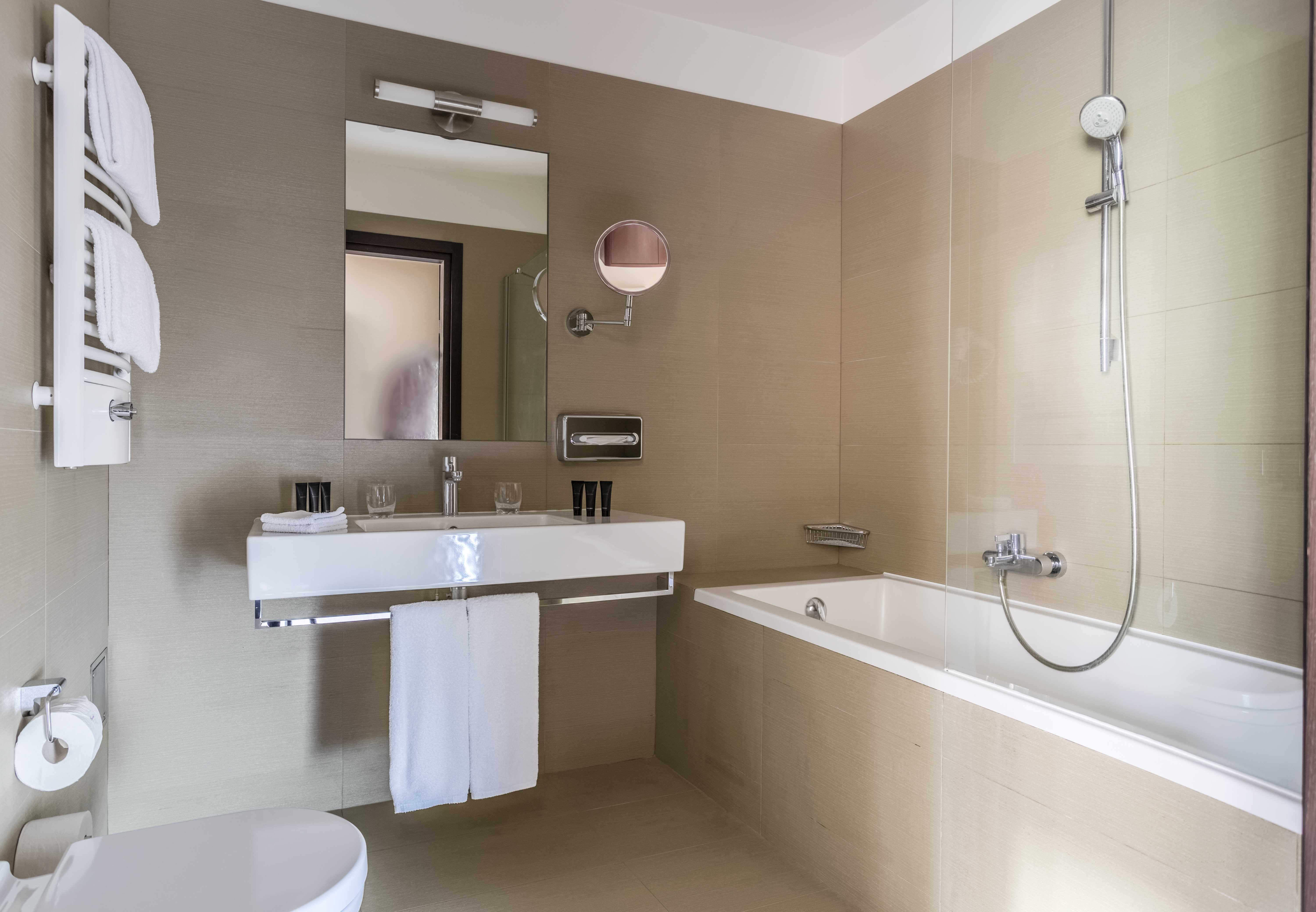 Double or Twin Standard