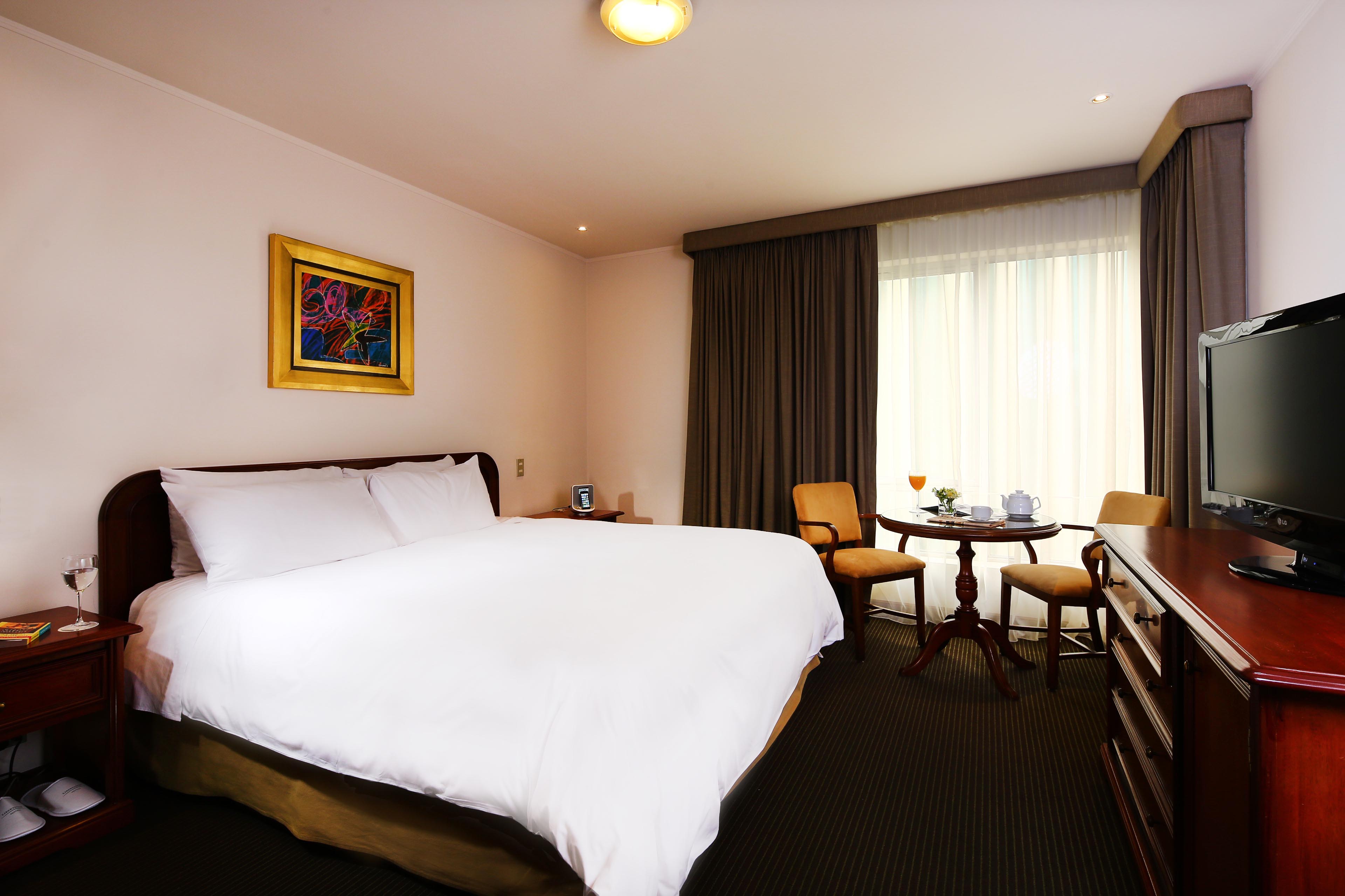 Double Superior King Bed