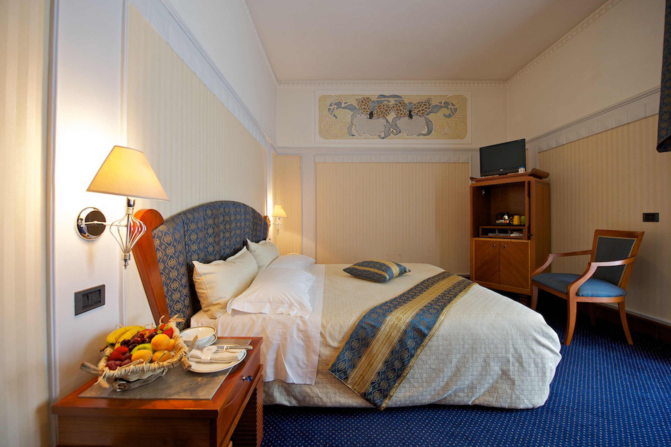 Double or Twin Standard