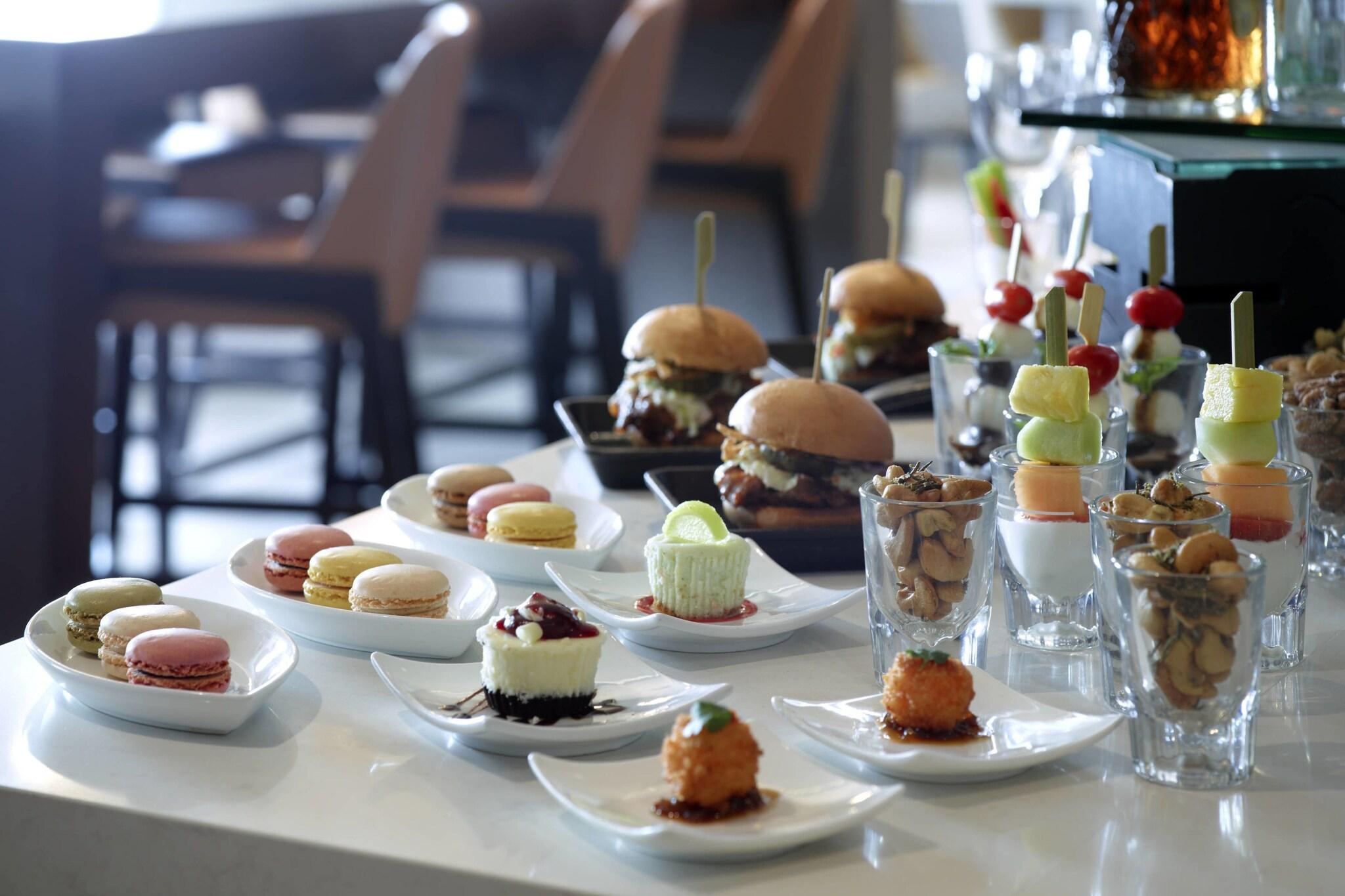 Suite Deluxe King Bed