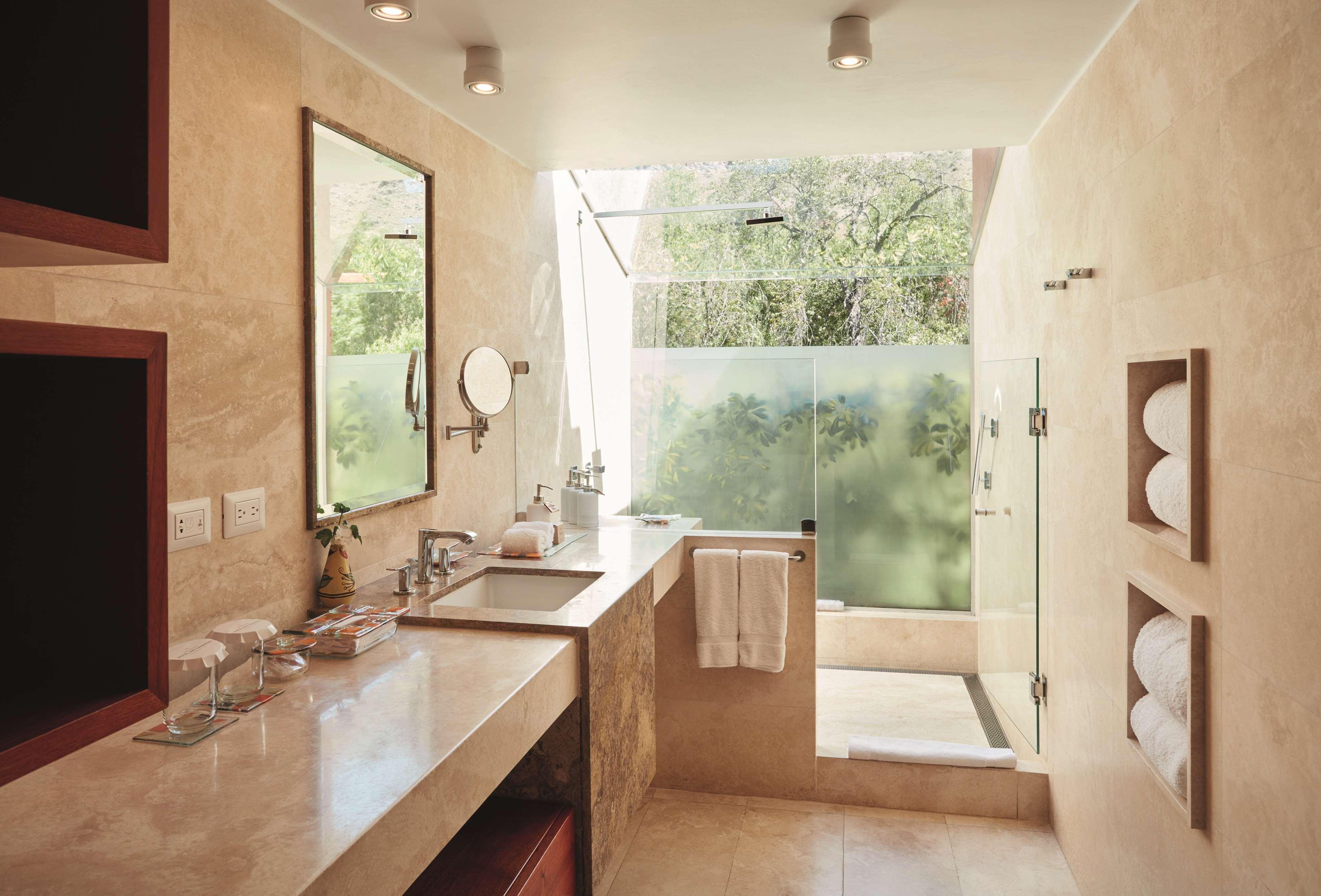 Junior Suite King Size Bed