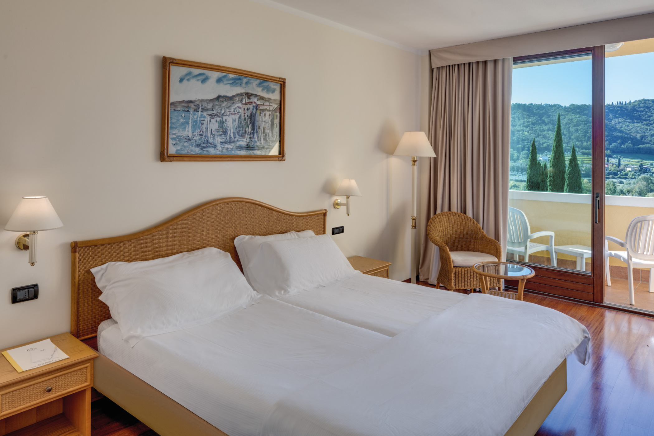 Double or Twin Standard