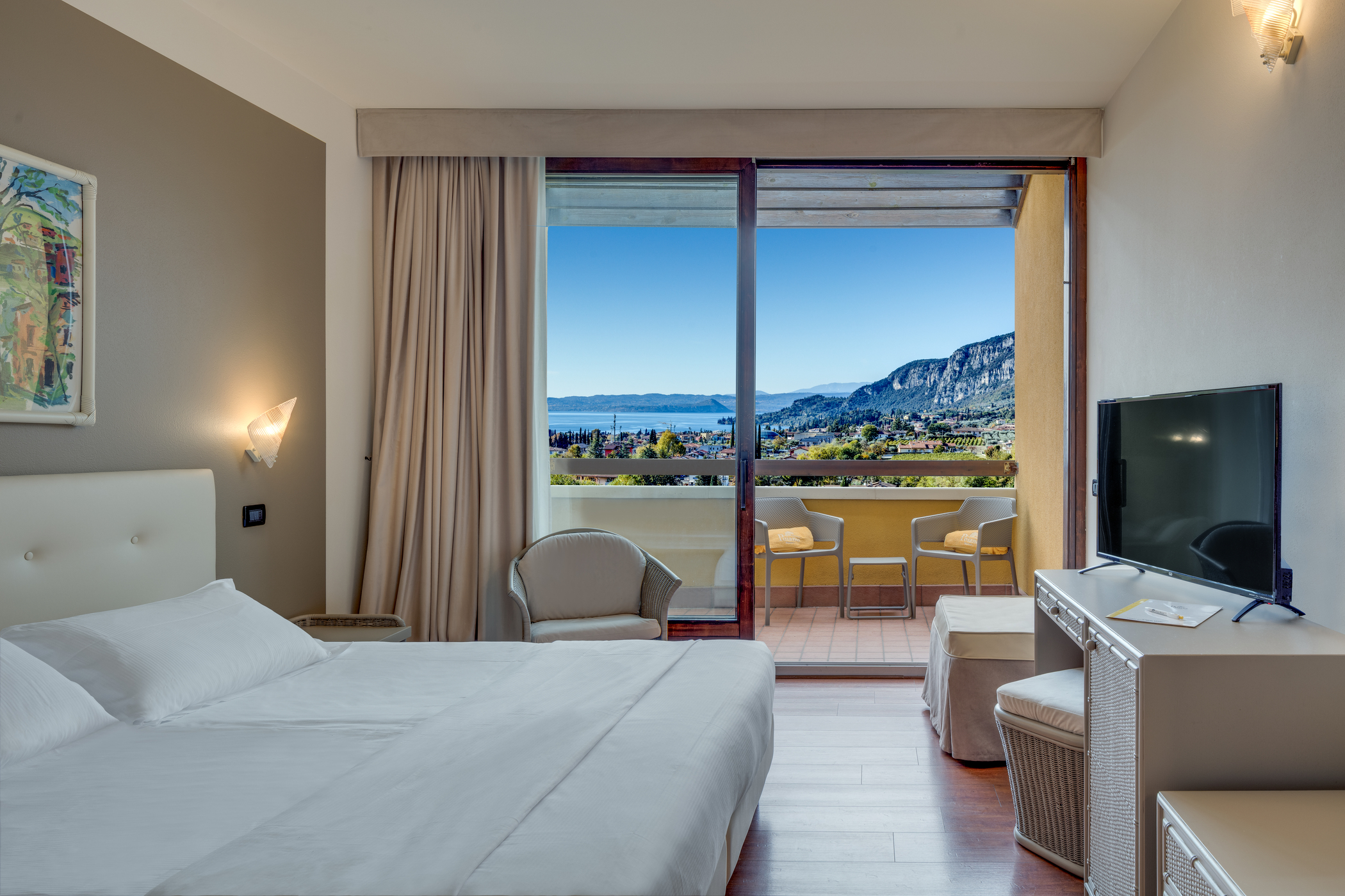 Double or Twin Lake View