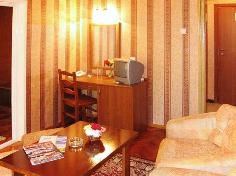 Family Room Standard