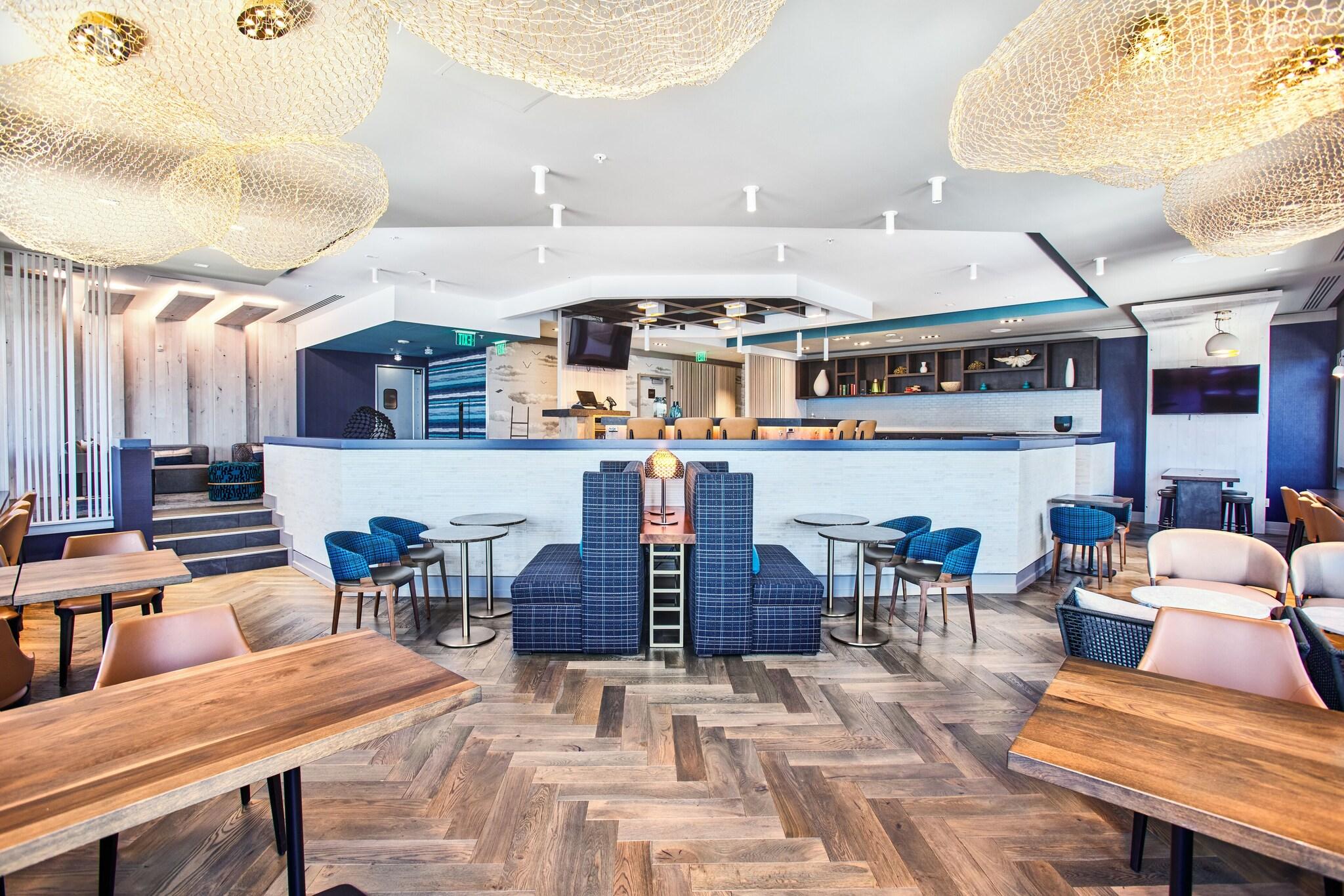 Quadruple Club City View