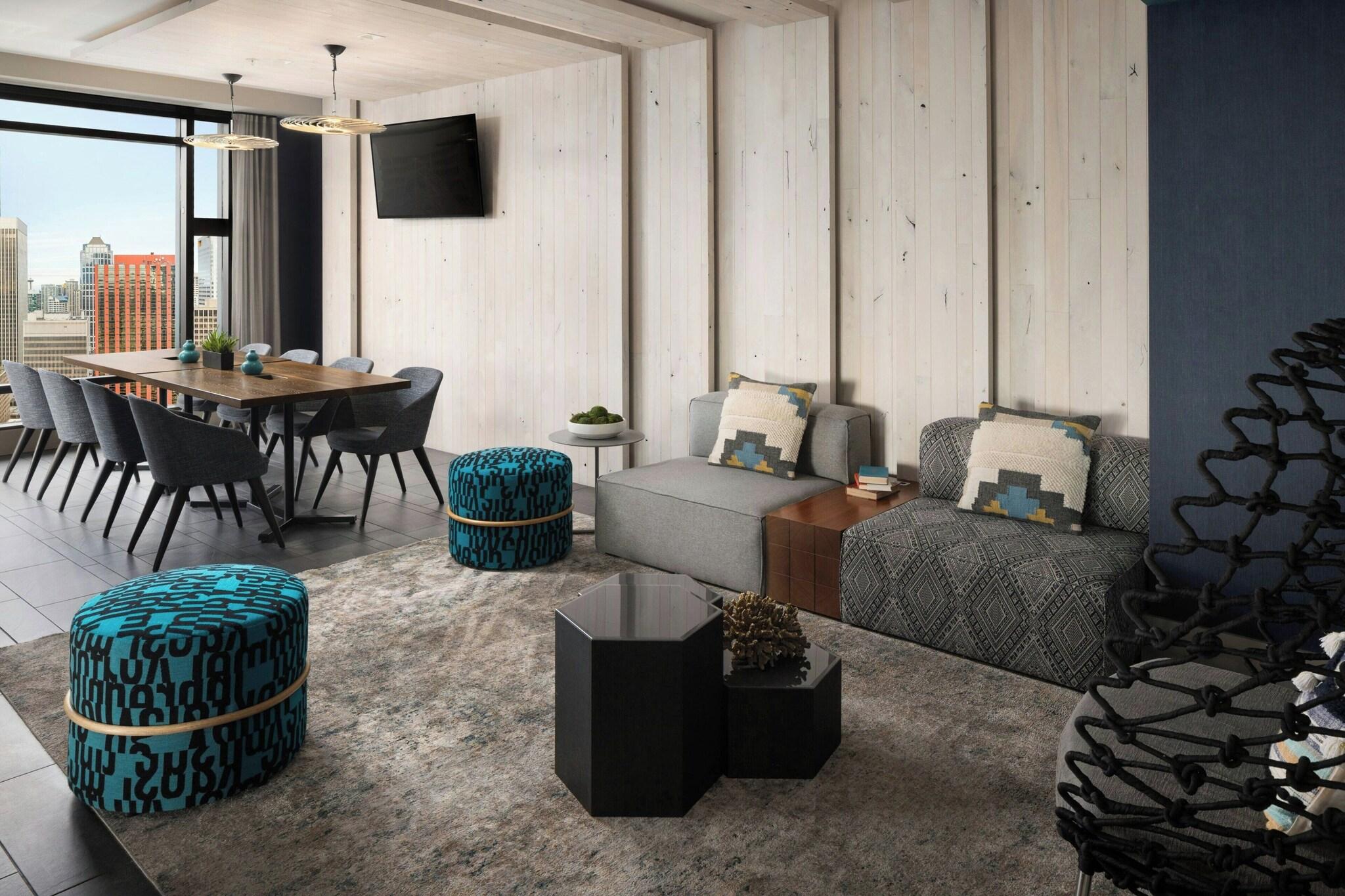 Double Club King Bed