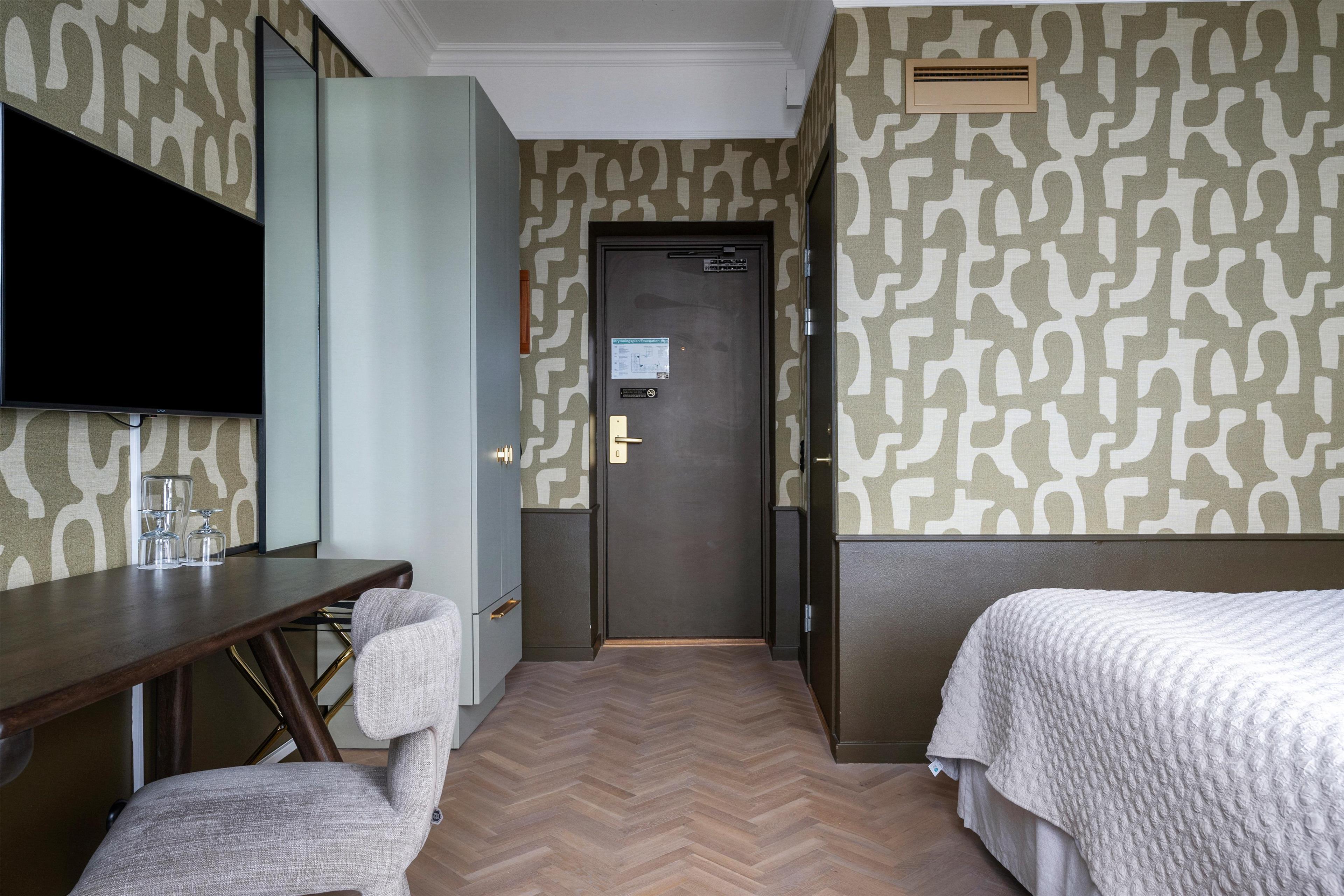Double Two Beds